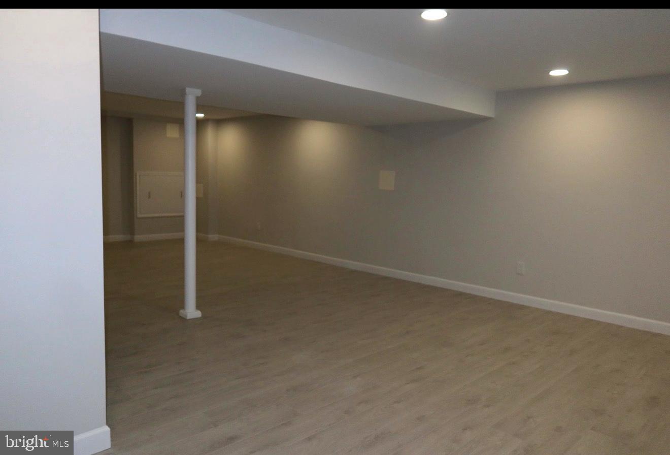 ROSLYN - Residential