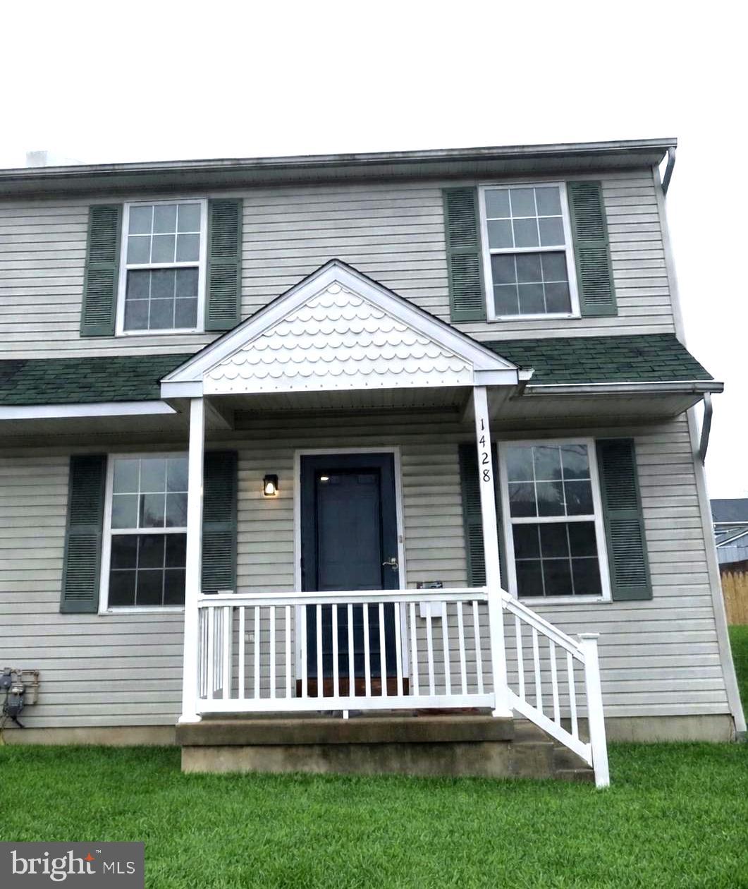 ROSLYN - Residential