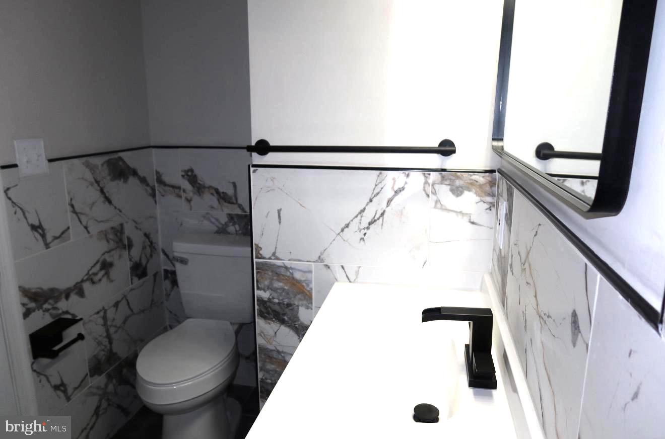 ROSLYN - Residential