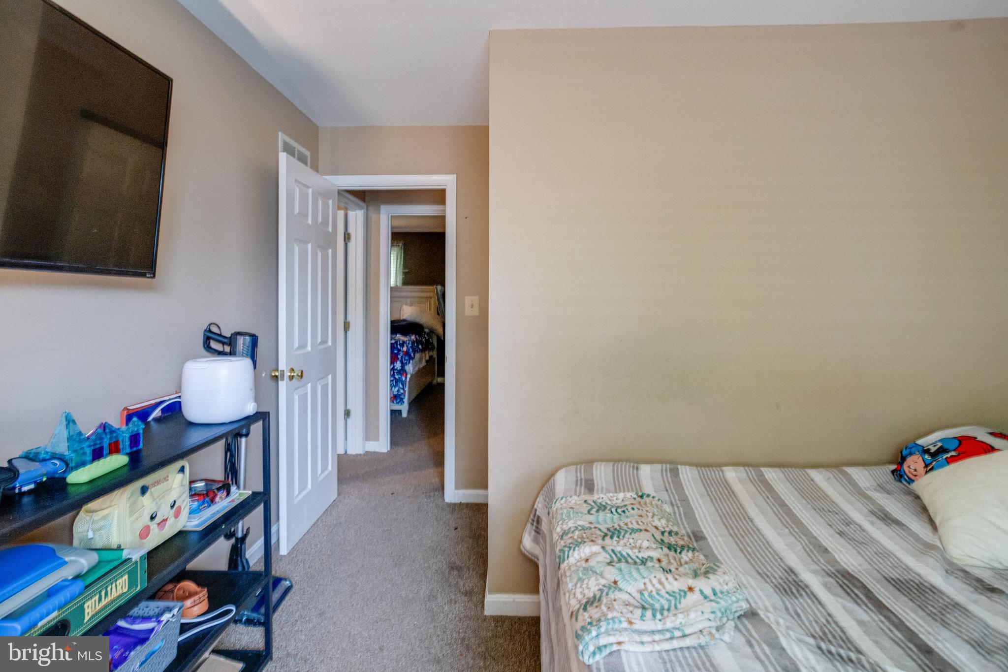 FOREST LAKES - Residential