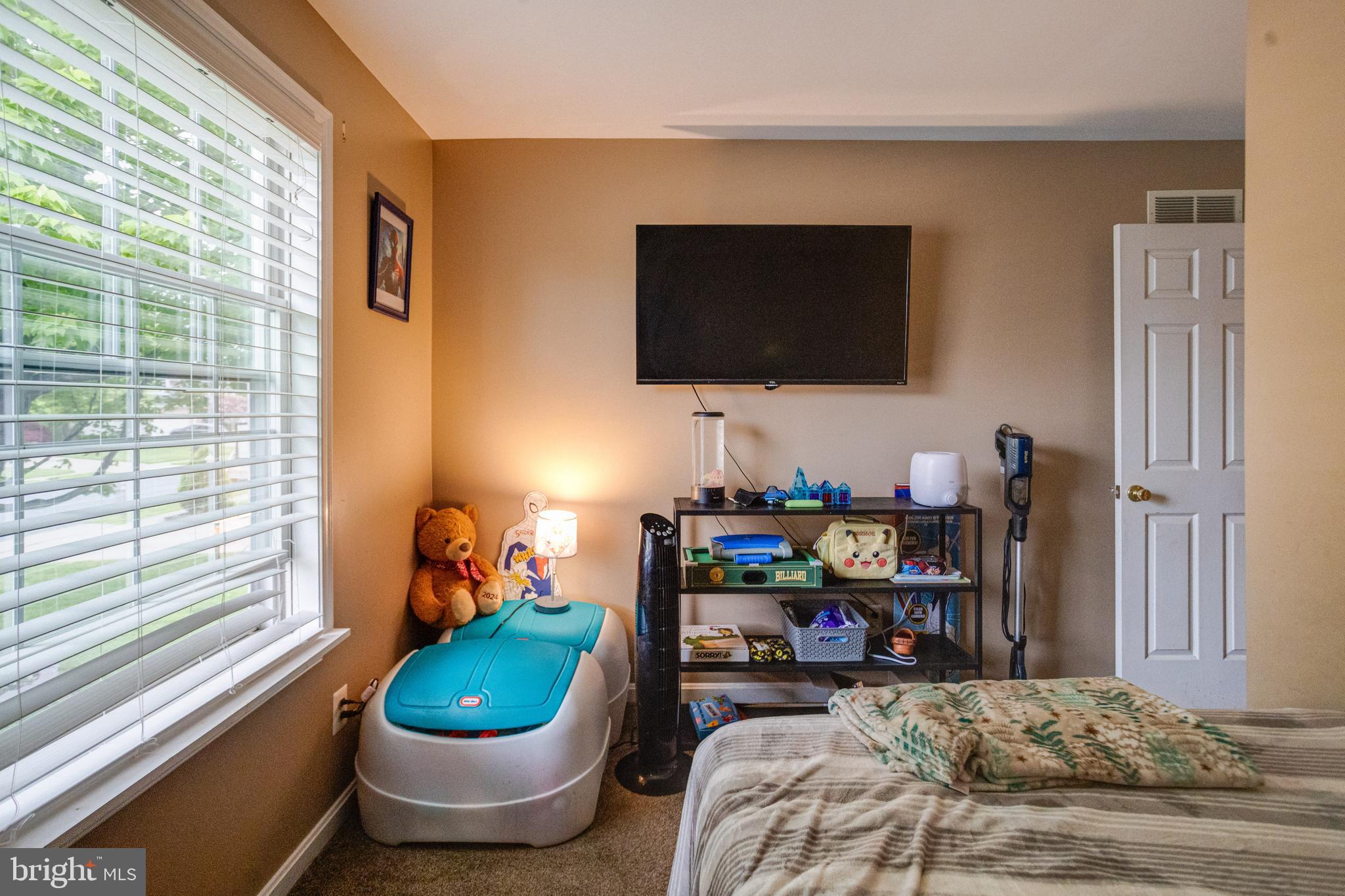 FOREST LAKES - Residential