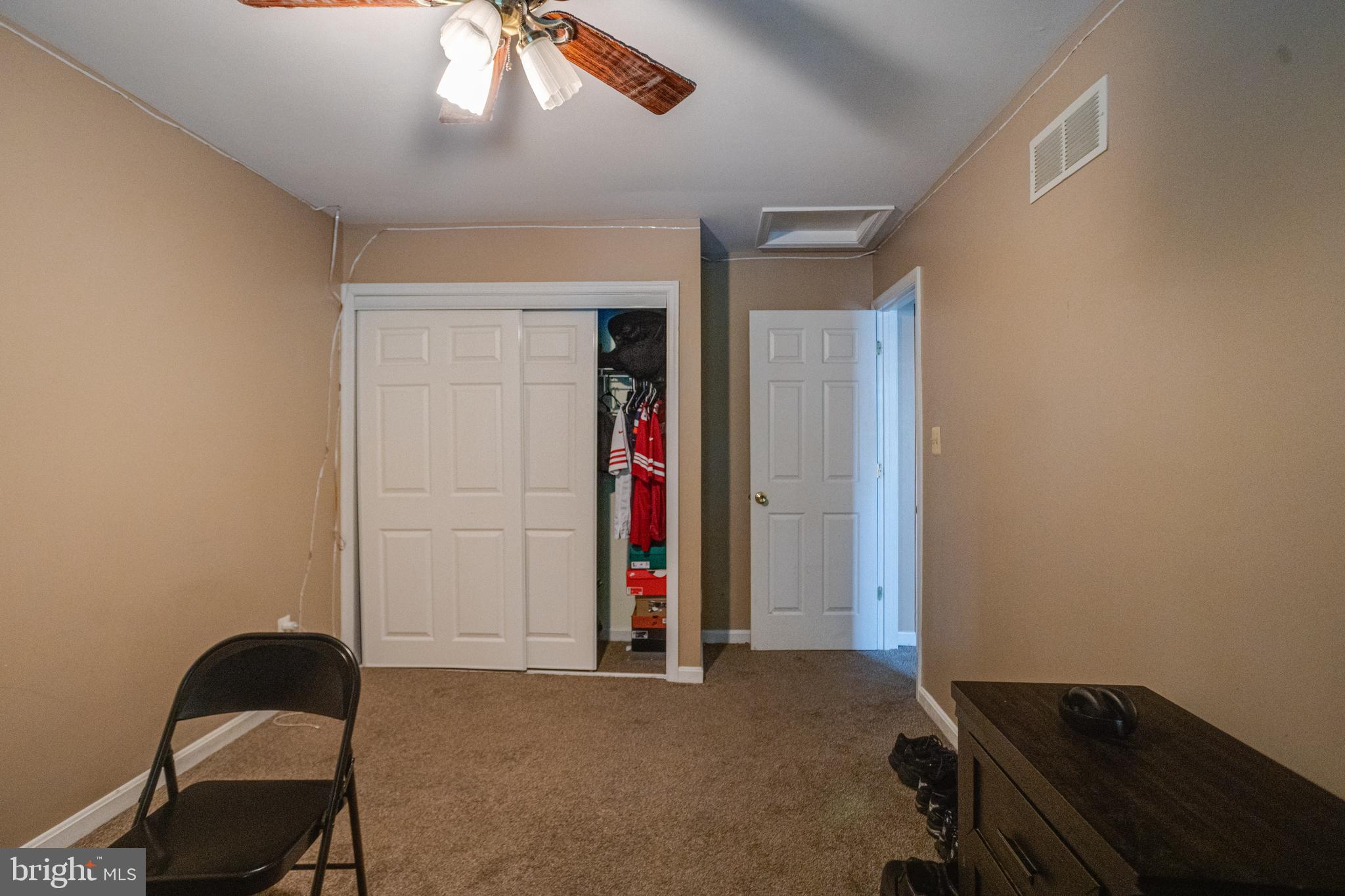 FOREST LAKES - Residential