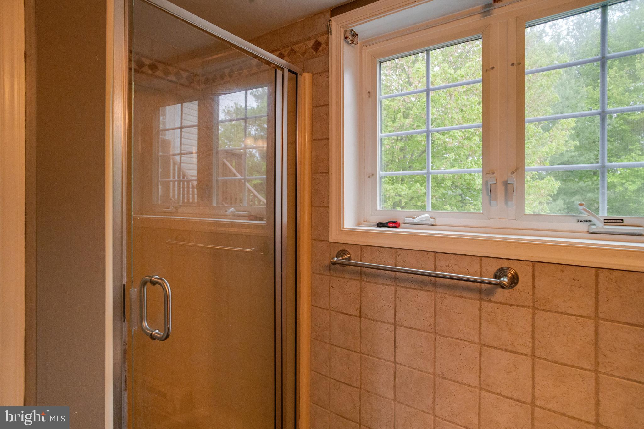 FOREST LAKES - Residential