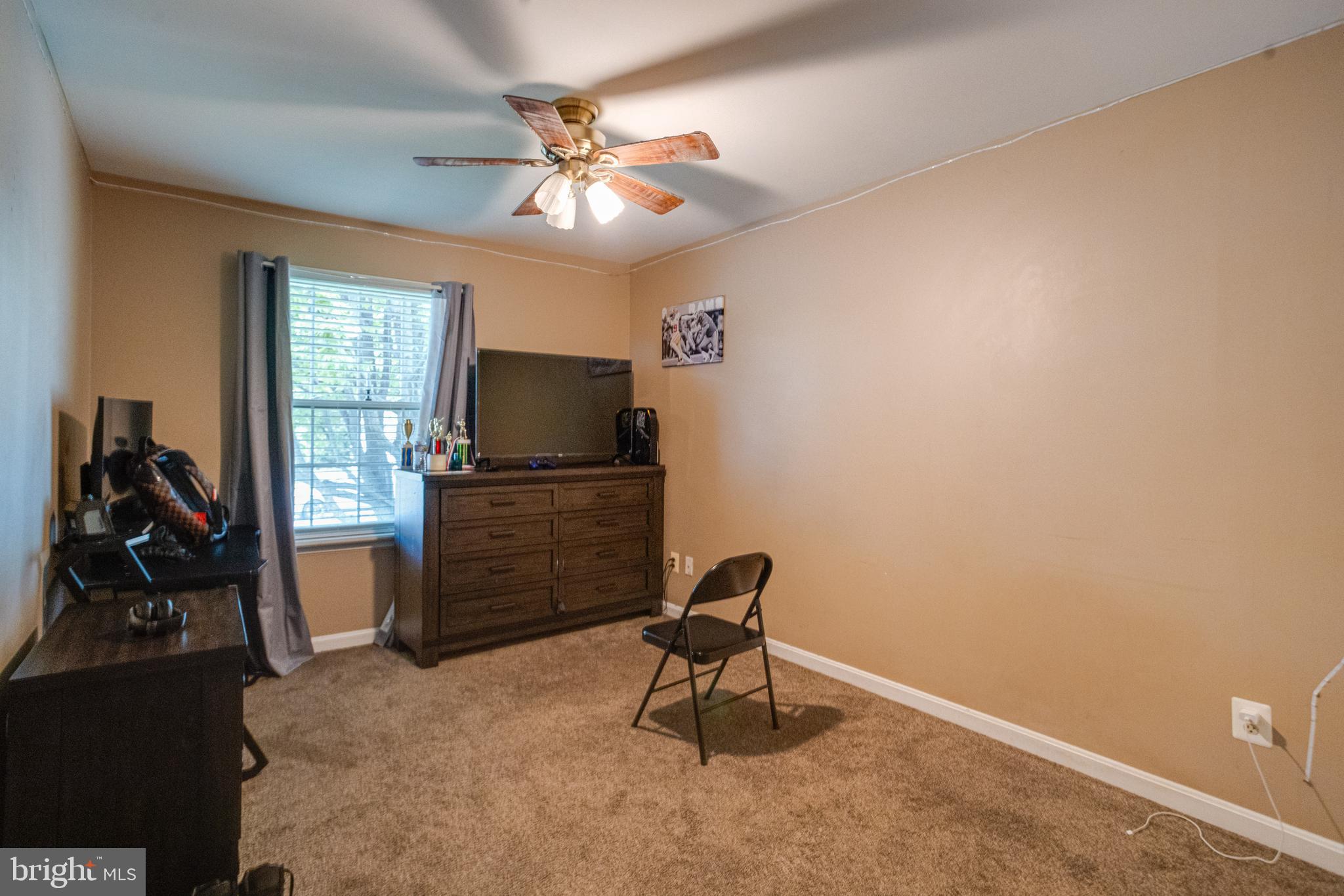 FOREST LAKES - Residential