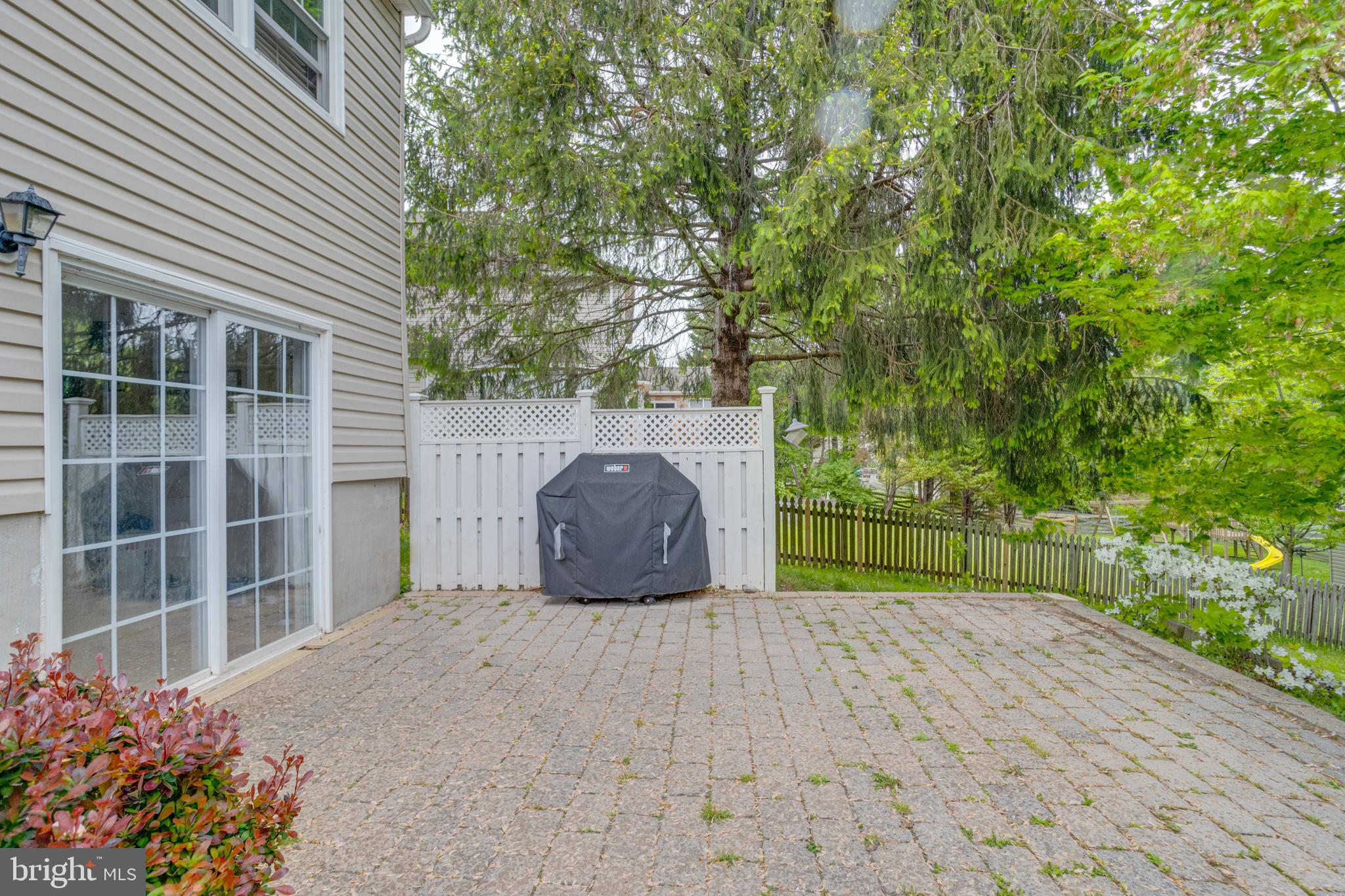 FOREST LAKES - Residential