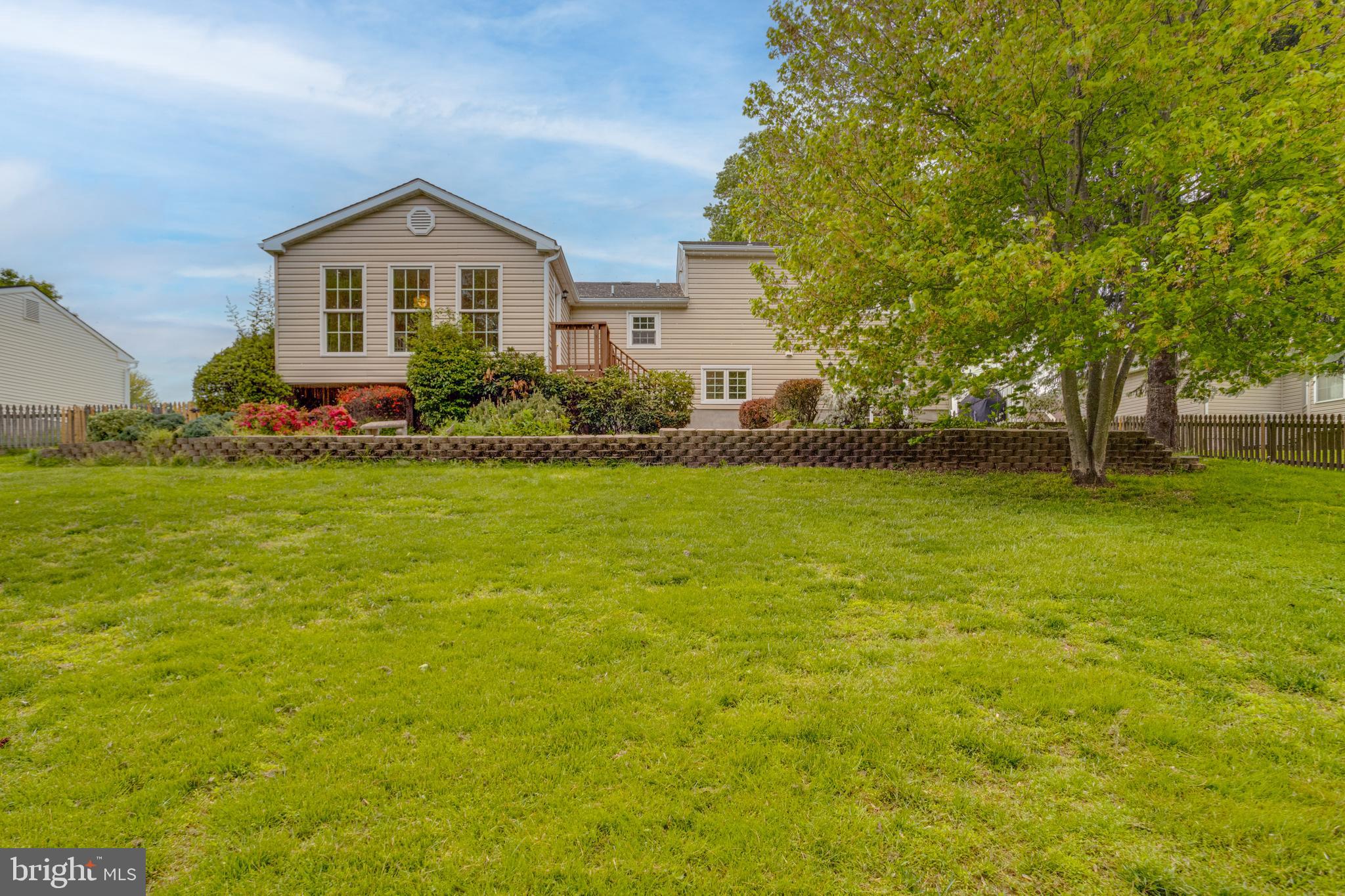 FOREST LAKES - Residential