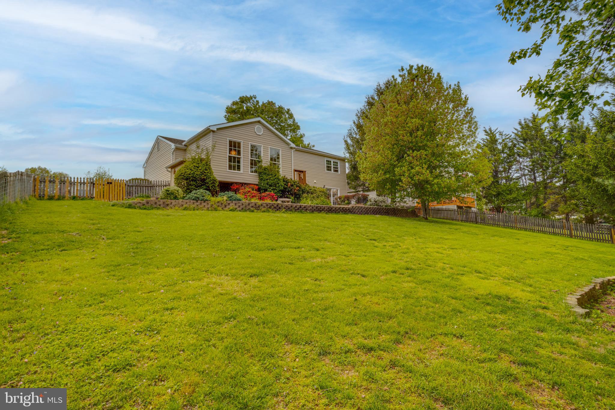 FOREST LAKES - Residential