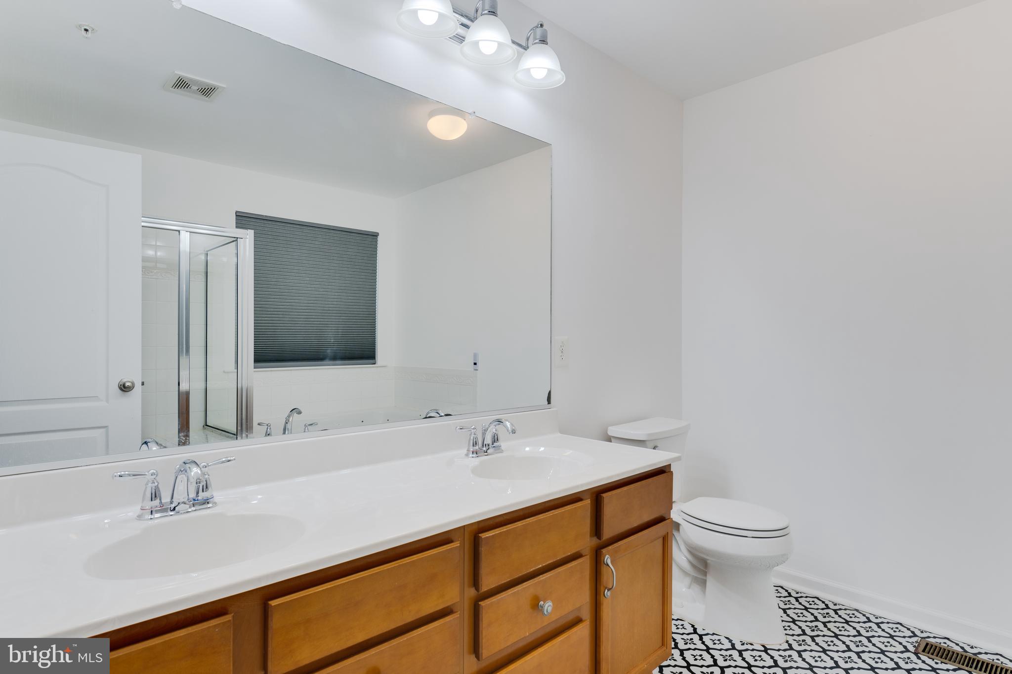 VILLAGES AT PEPPER MILL - Residential