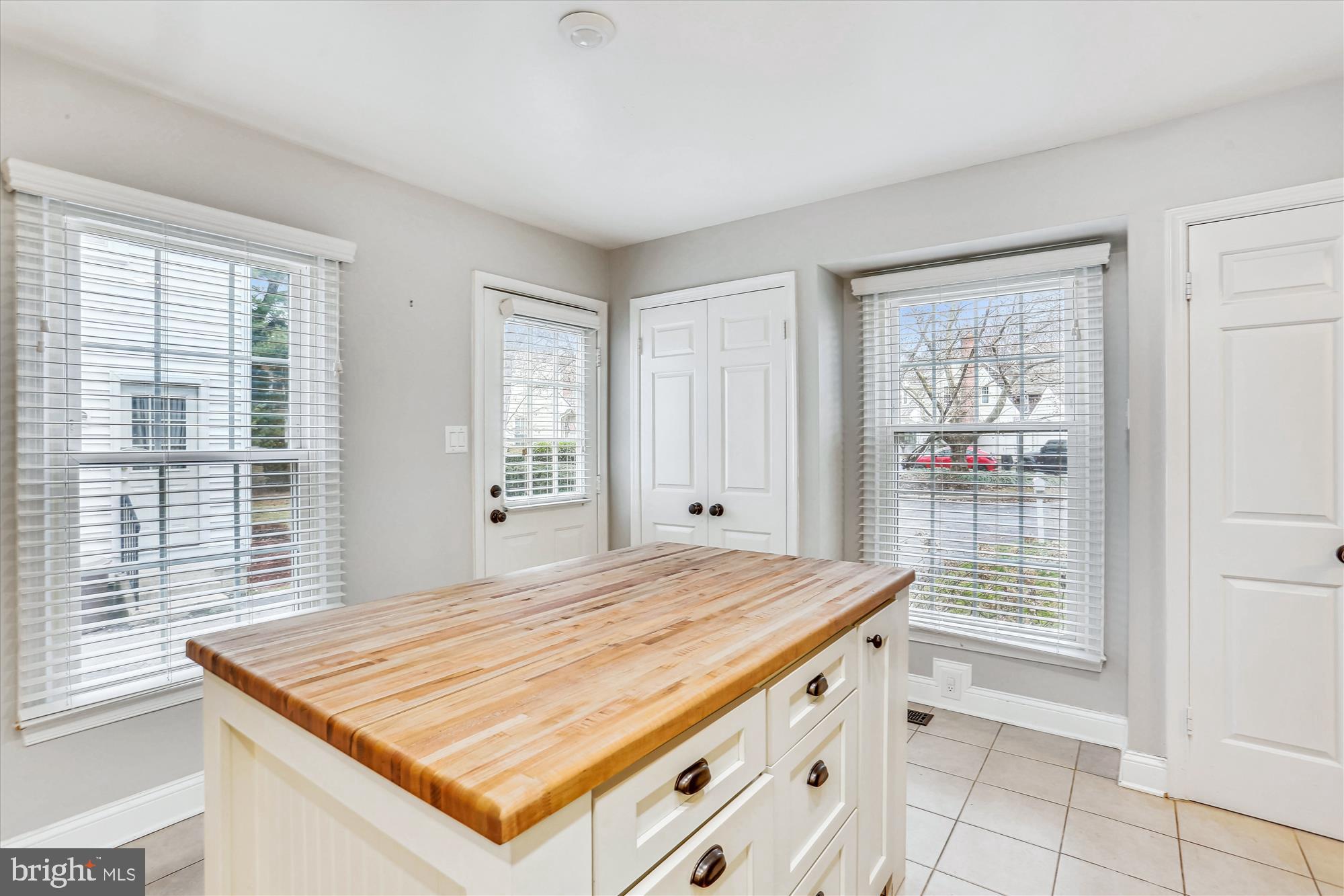 SAYBROOKE - Residential