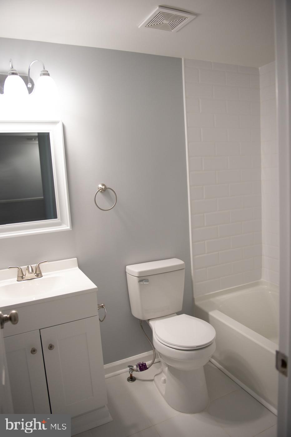 CHARING CROSS - Residential