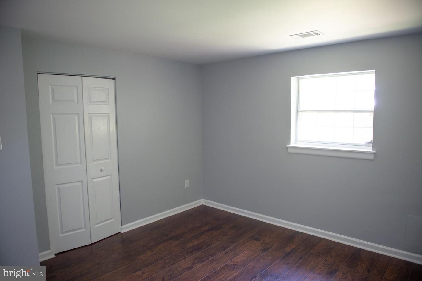 CHARING CROSS - Residential