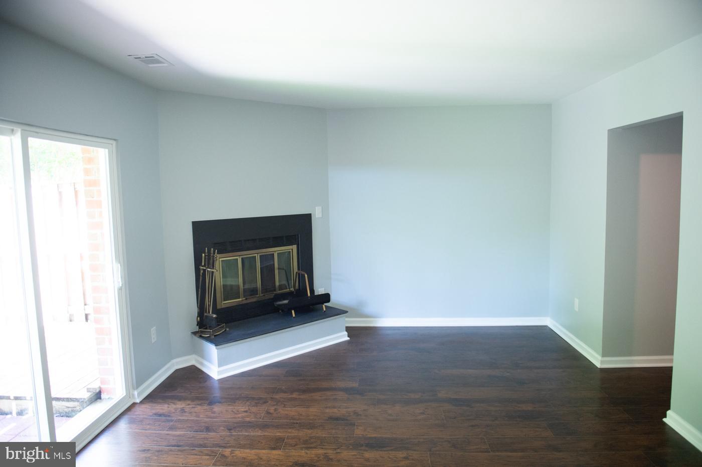 CHARING CROSS - Residential