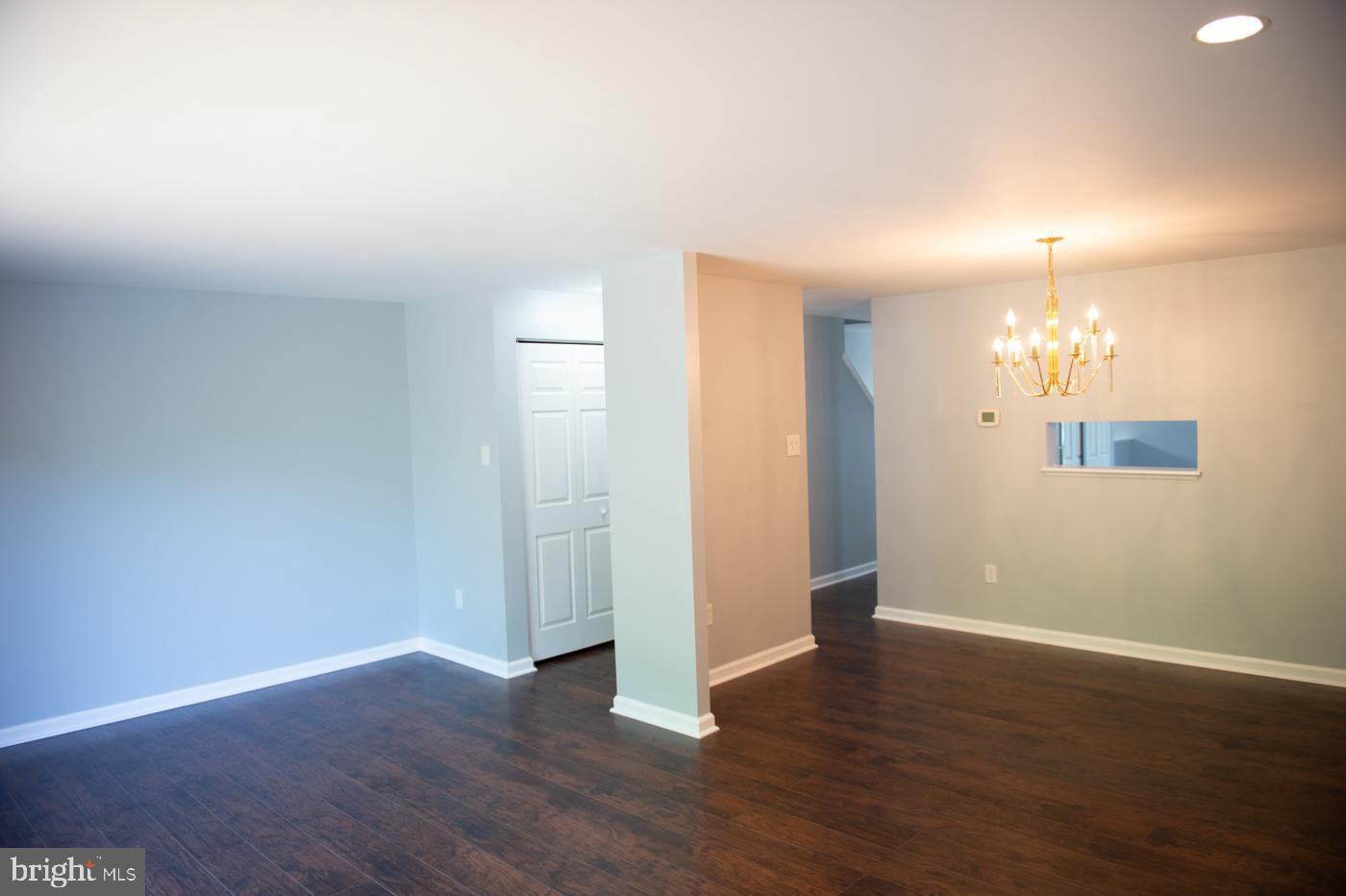 CHARING CROSS - Residential