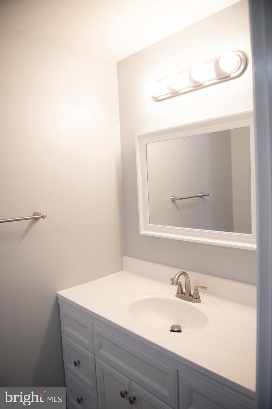 CHARING CROSS - Residential