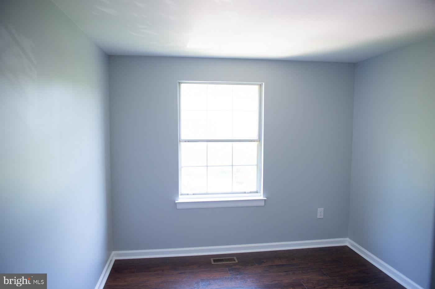 CHARING CROSS - Residential