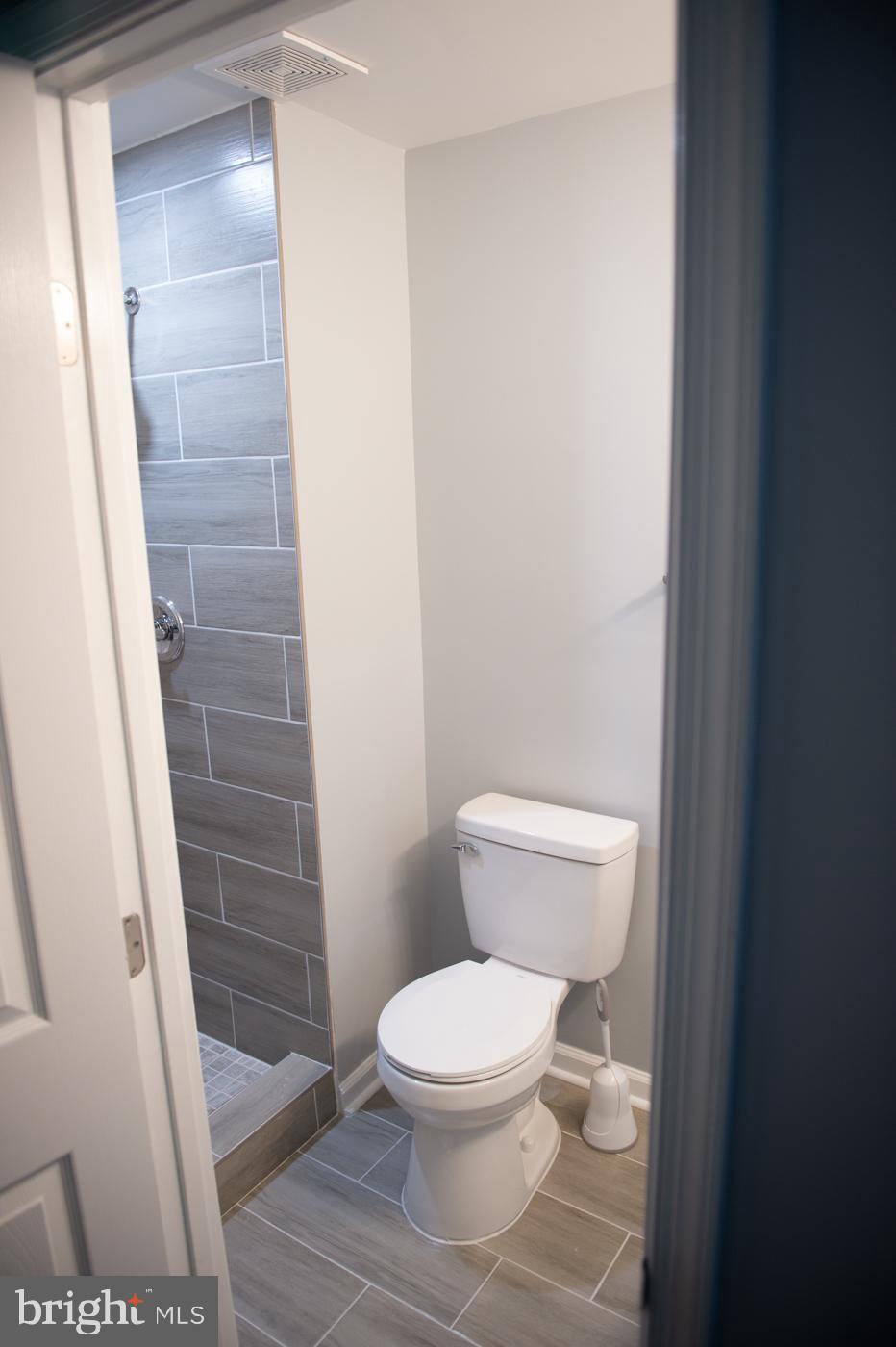 CHARING CROSS - Residential