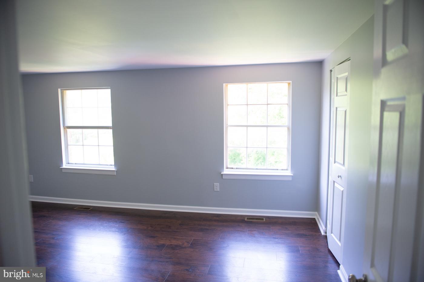 CHARING CROSS - Residential