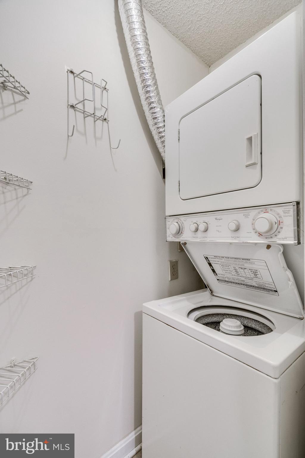 VICTORIA CROSSINGS AT MANCHESTER LAKES - Residential Lease