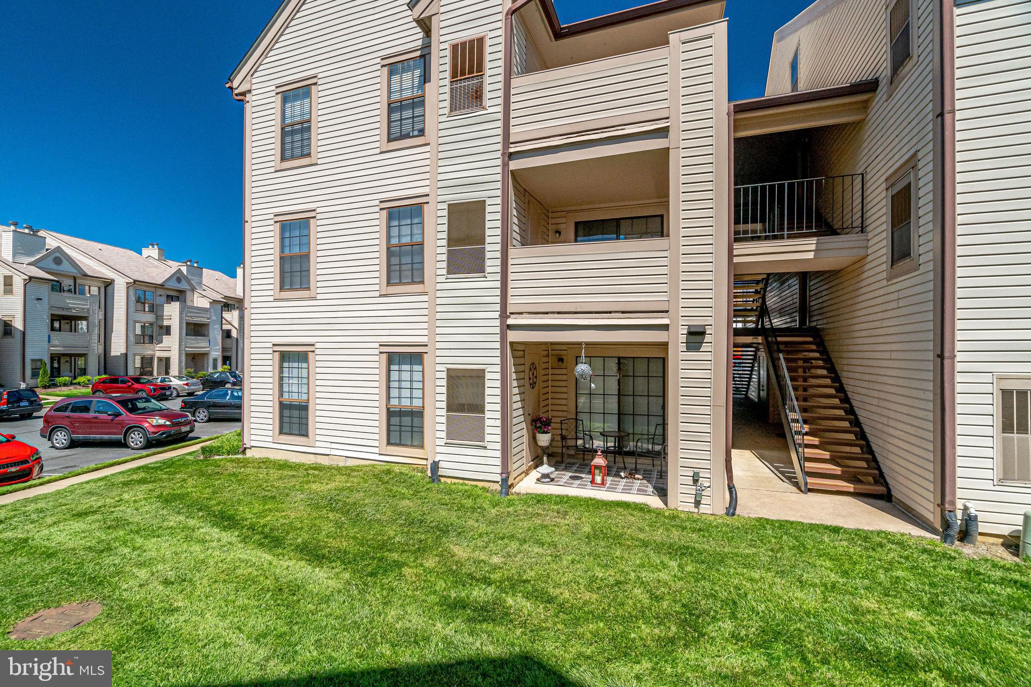 VICTORIA CROSSINGS AT MANCHESTER LAKES - Residential Lease