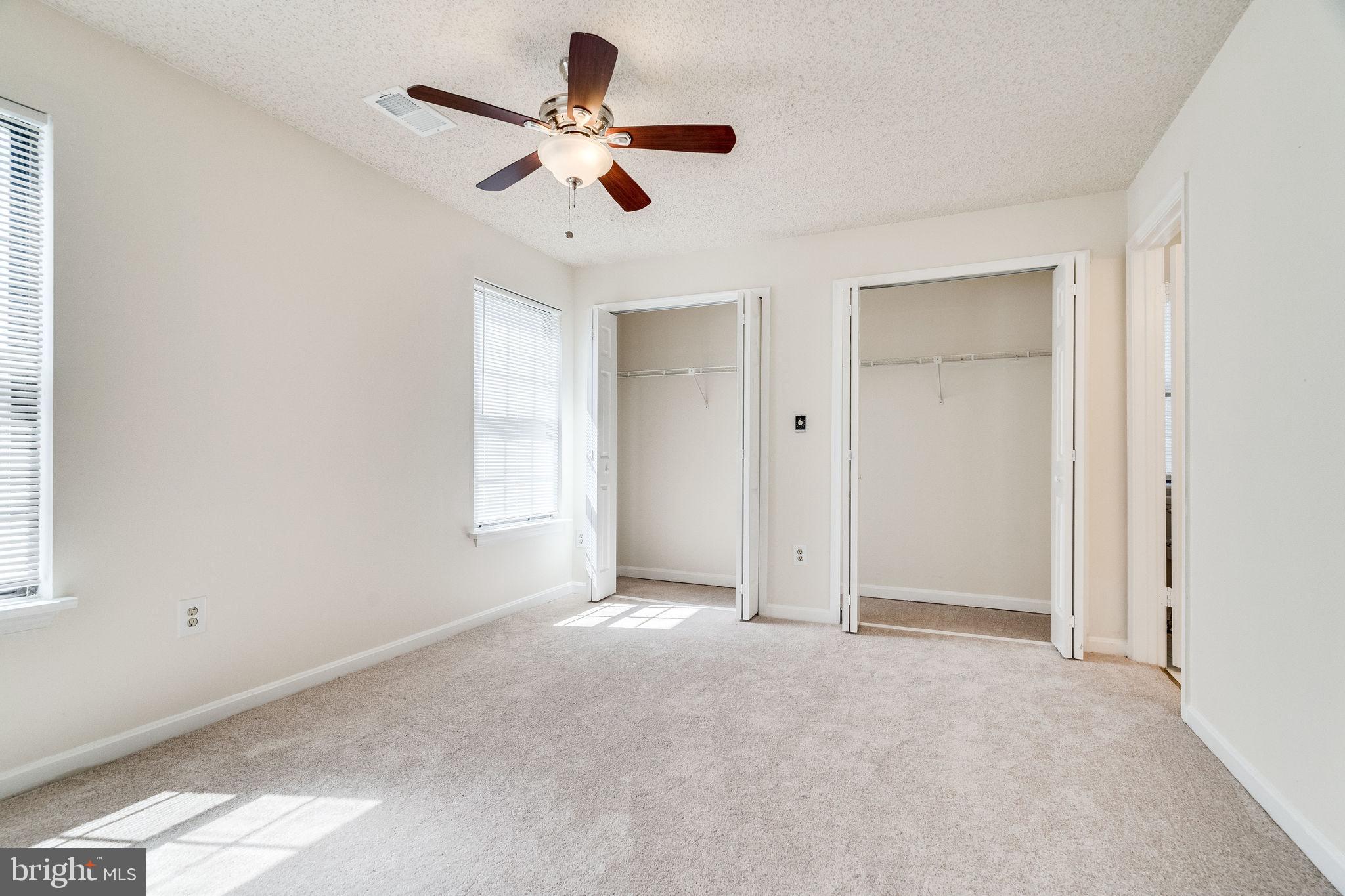 VICTORIA CROSSINGS AT MANCHESTER LAKES - Residential Lease