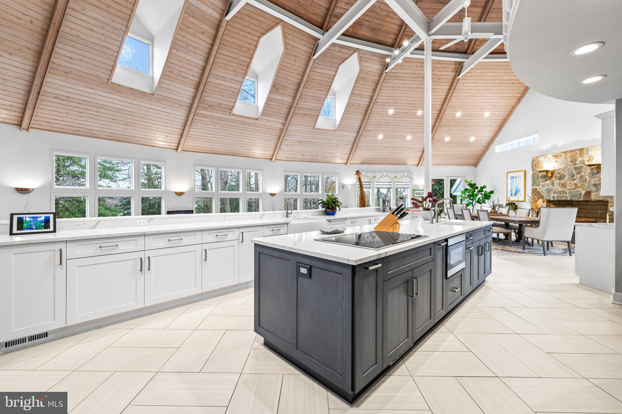 POPLAR POINT - Residential