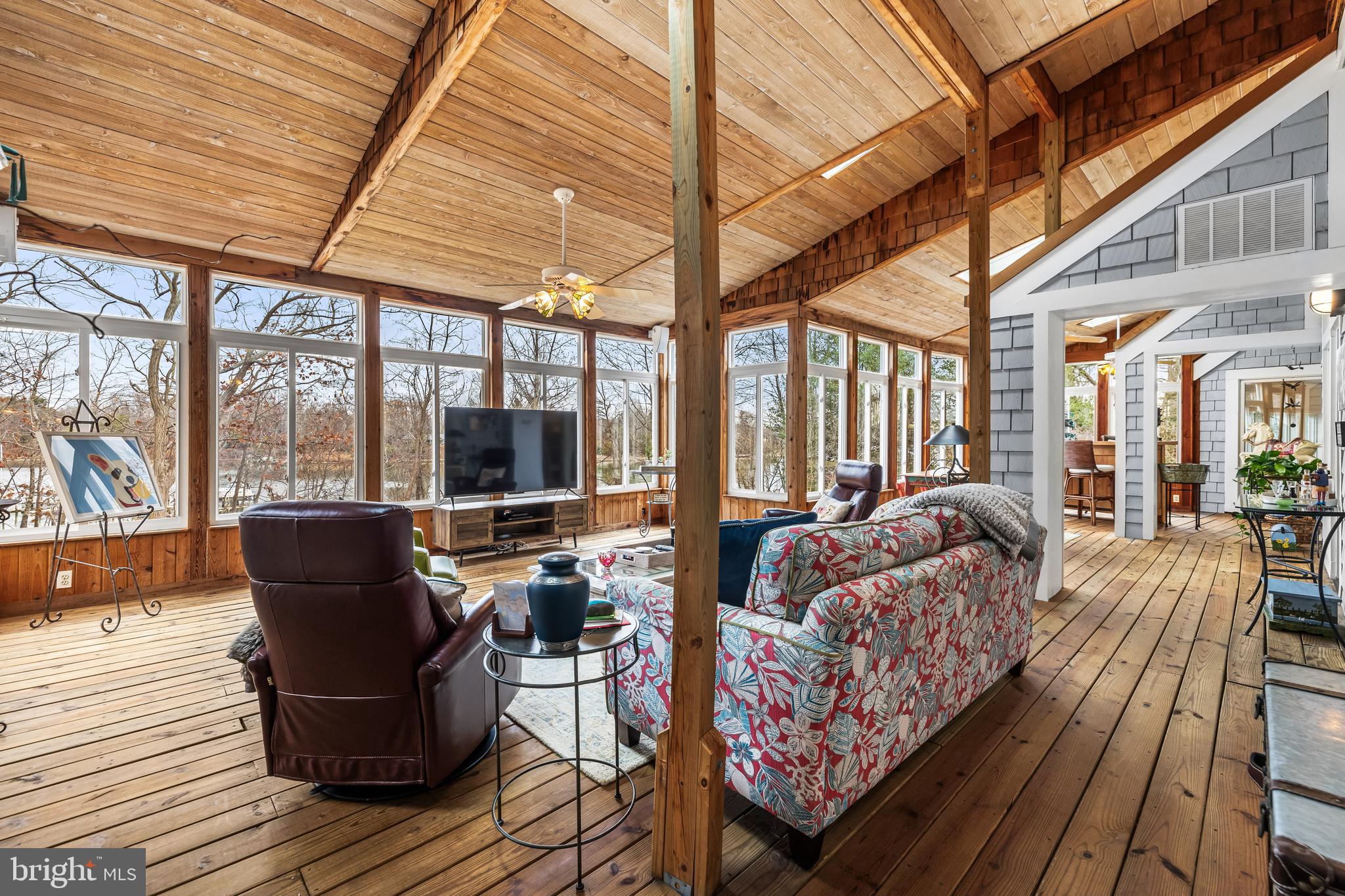 POPLAR POINT - Residential