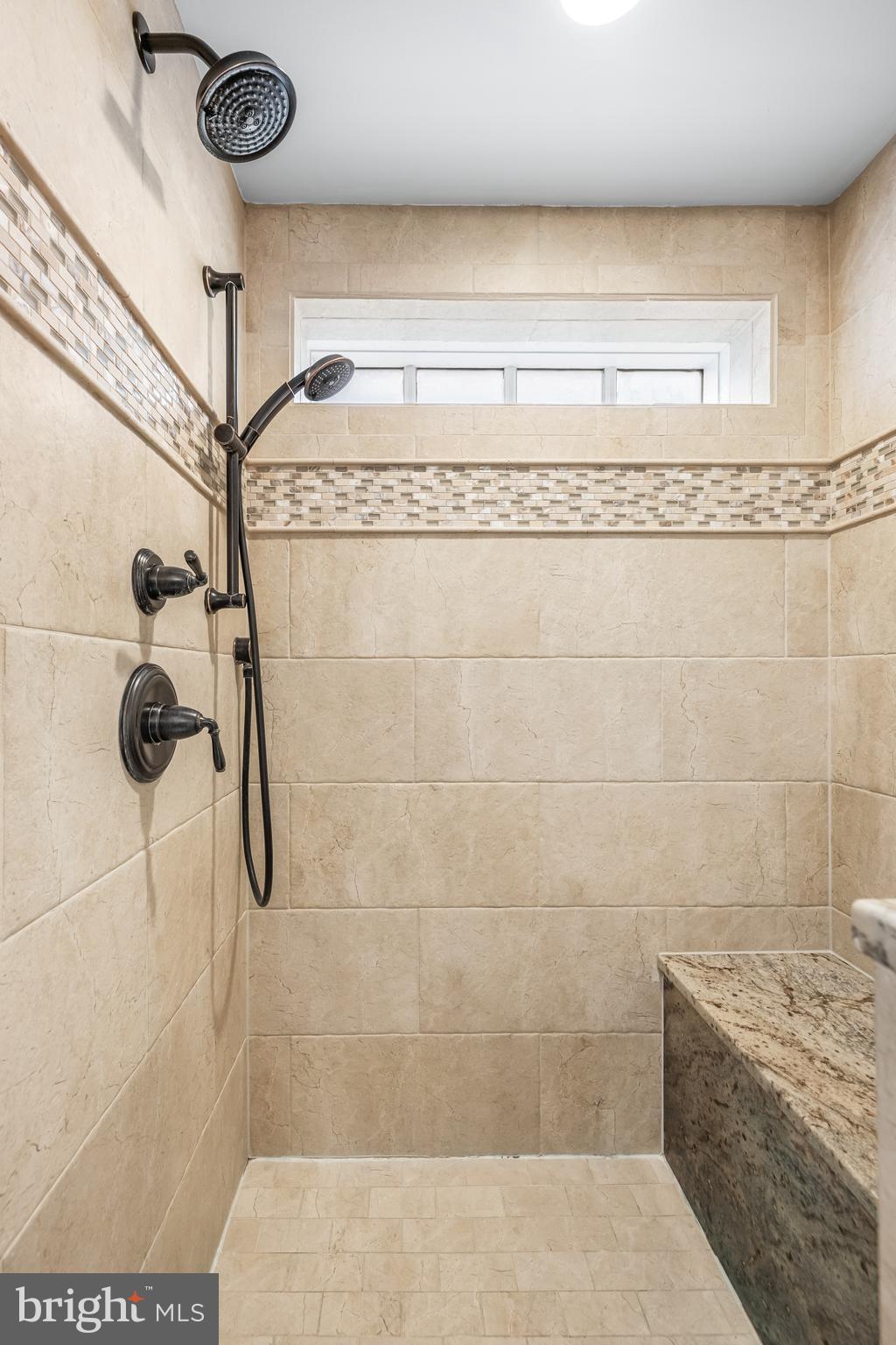 POPLAR POINT - Residential