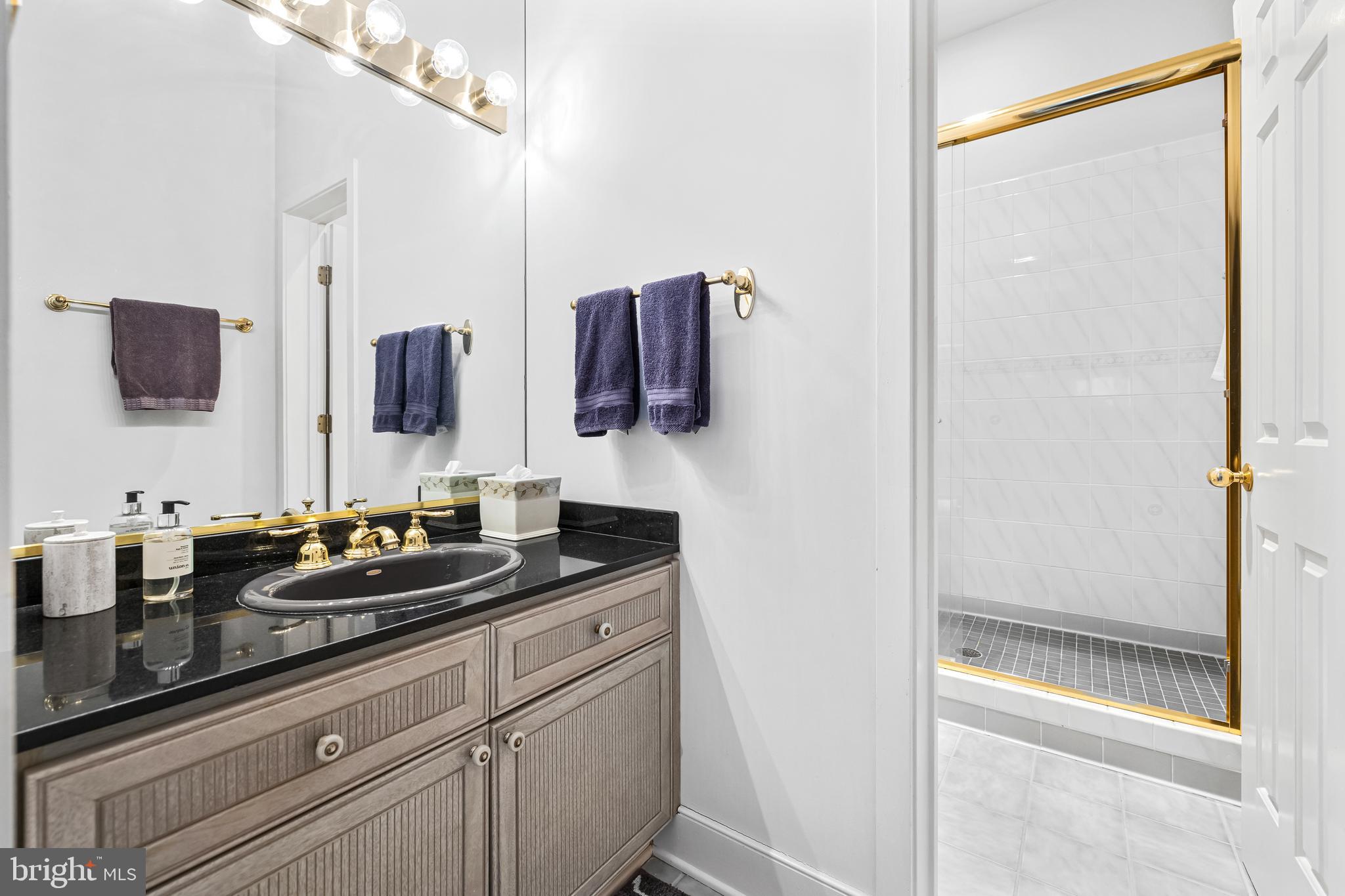 POPLAR POINT - Residential