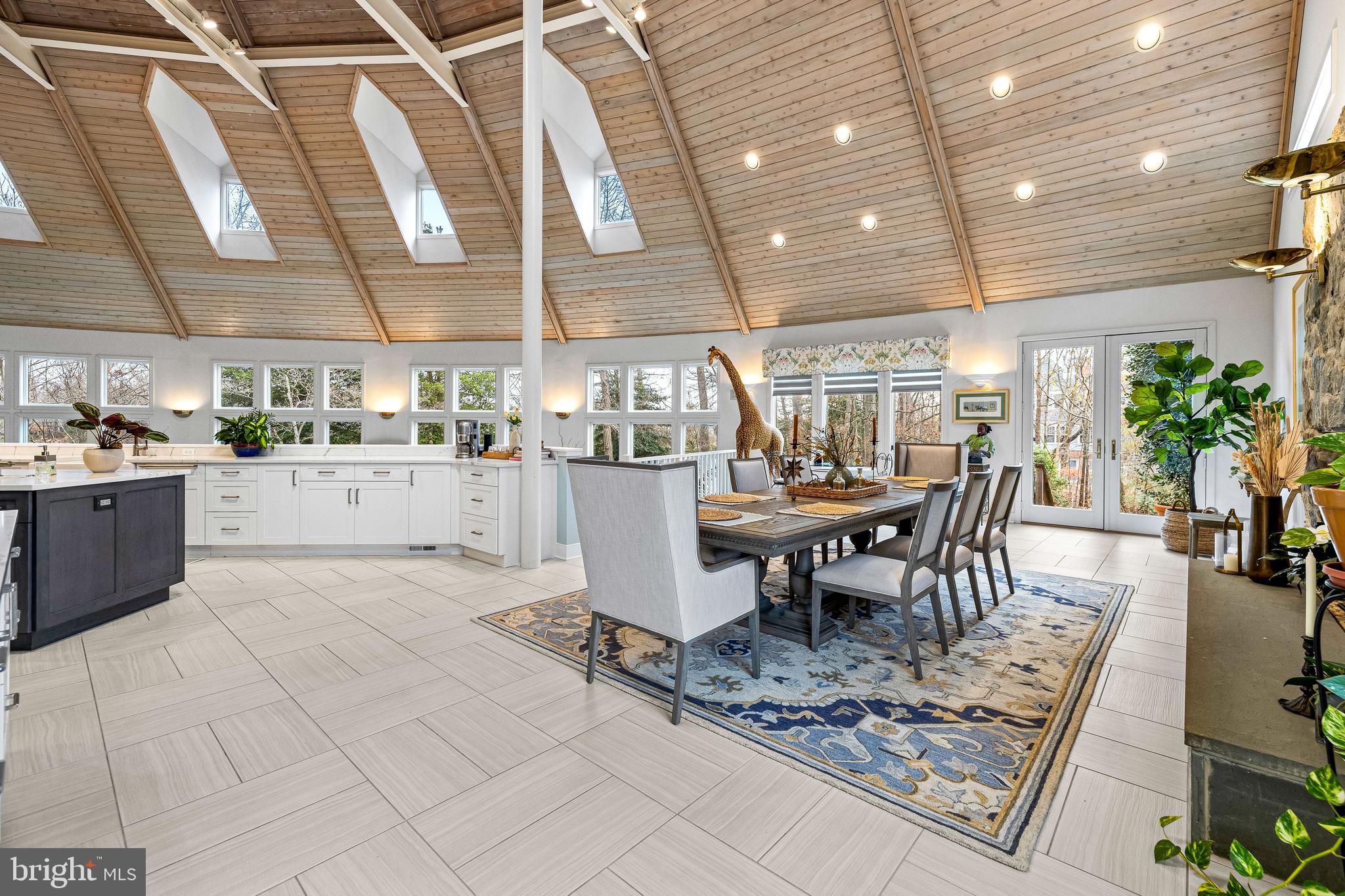 POPLAR POINT - Residential