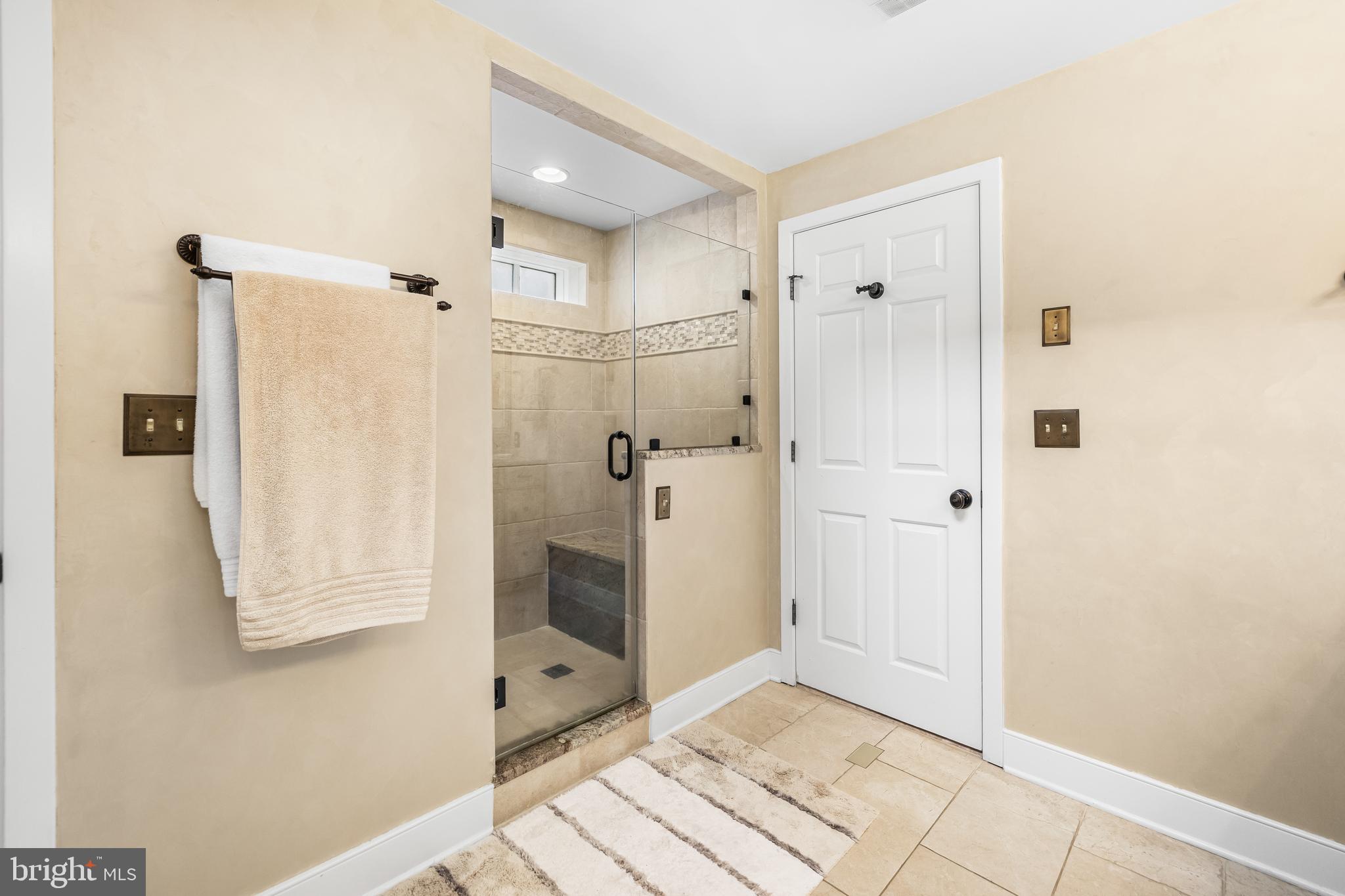 POPLAR POINT - Residential