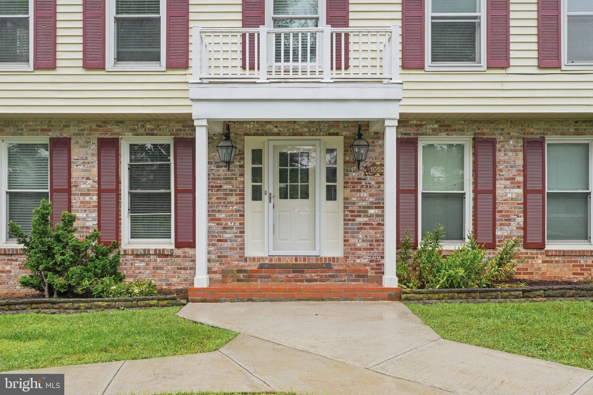 1052 RIDGE ROAD