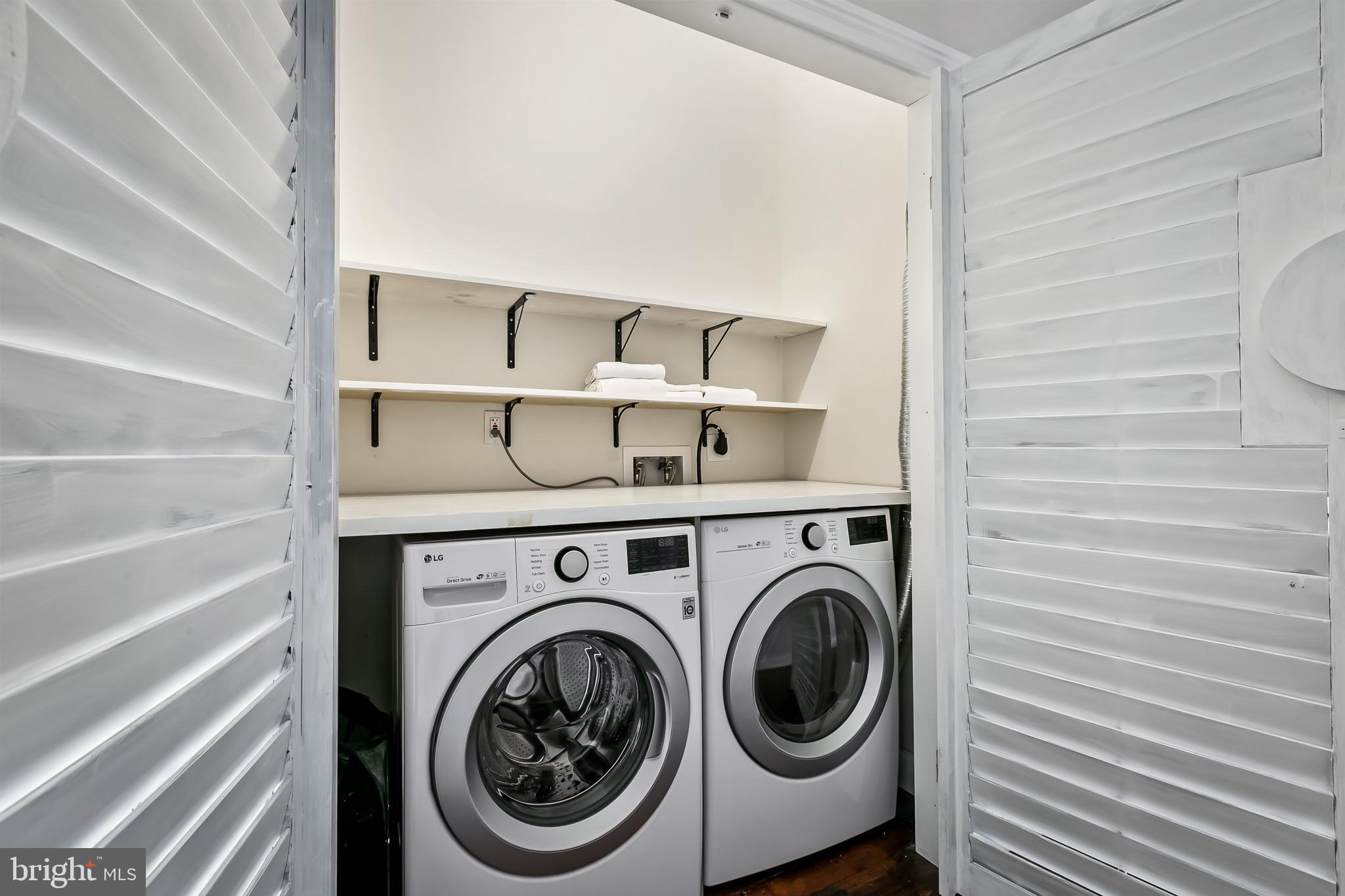 WASHINGTON HILL - Residential