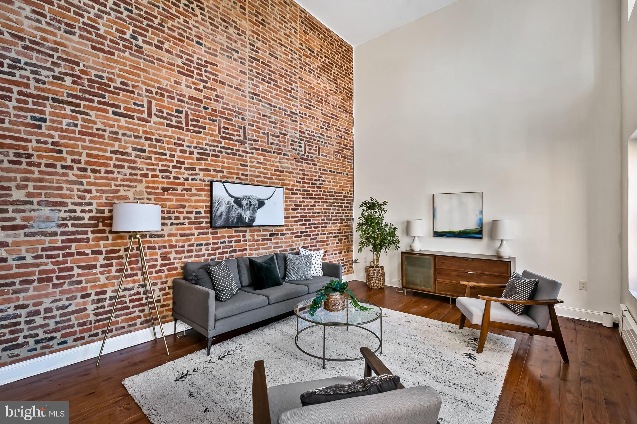 WASHINGTON HILL - Residential