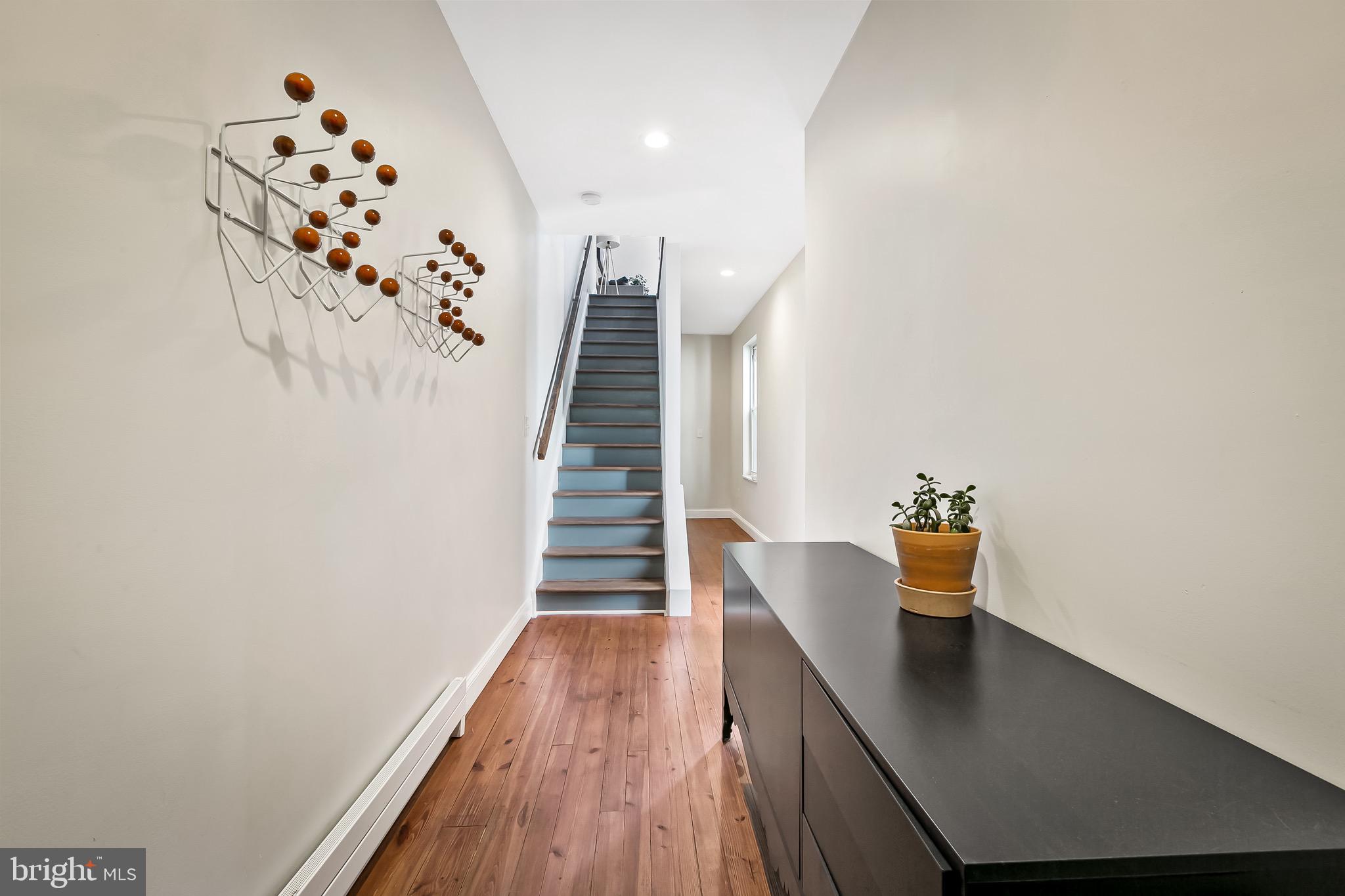 WASHINGTON HILL - Residential