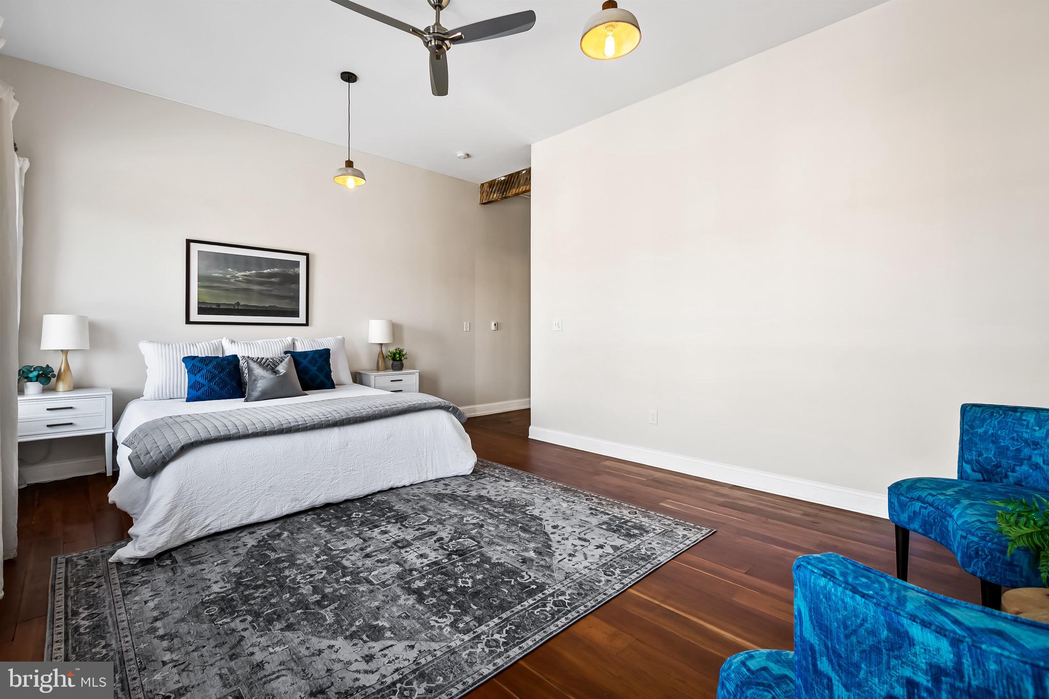 WASHINGTON HILL - Residential