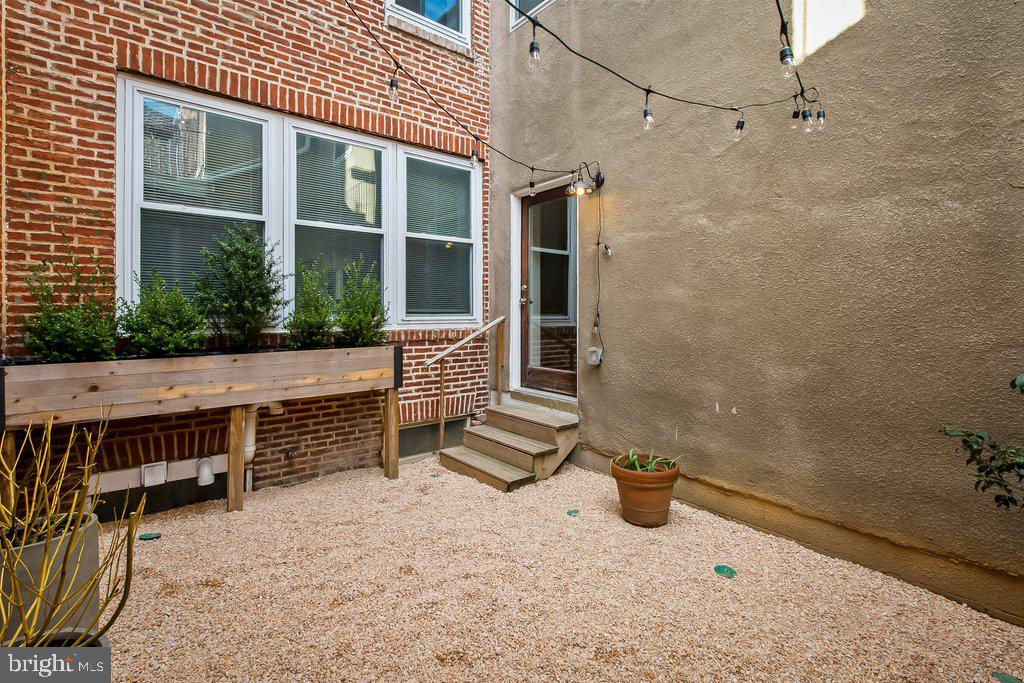 WASHINGTON HILL - Residential