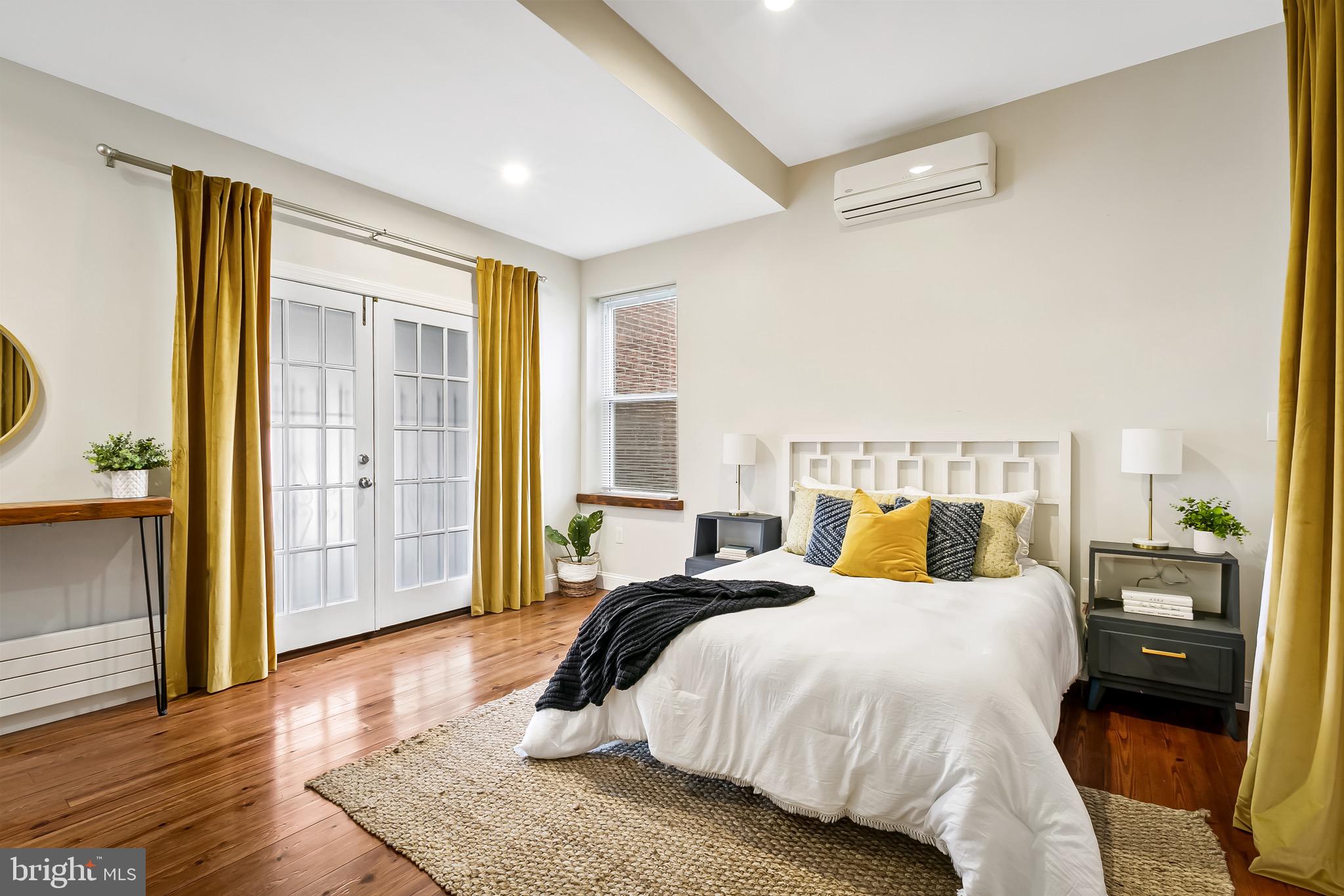 WASHINGTON HILL - Residential