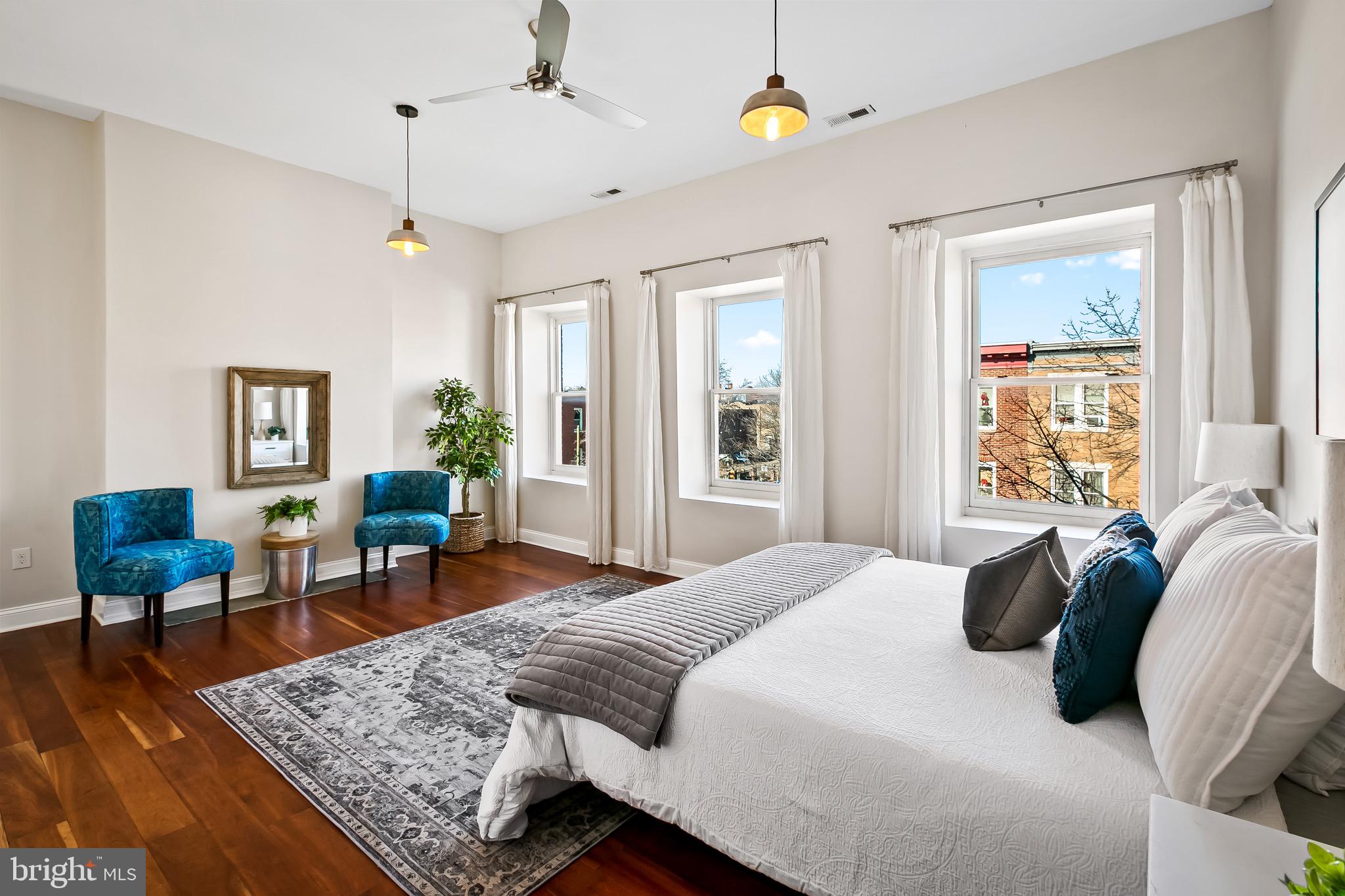 WASHINGTON HILL - Residential