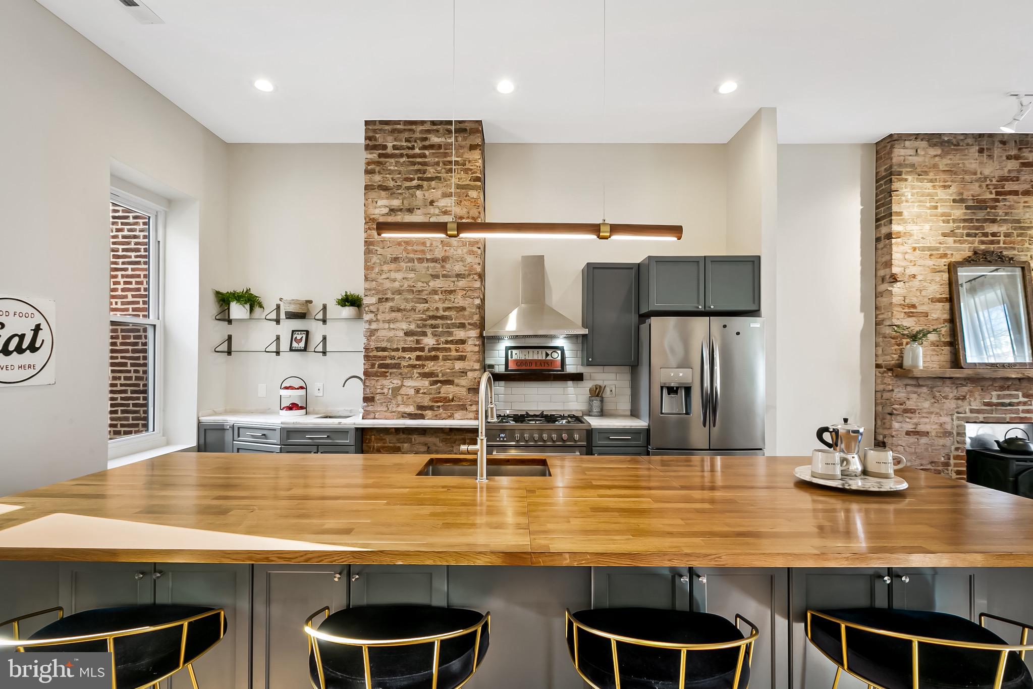 WASHINGTON HILL - Residential