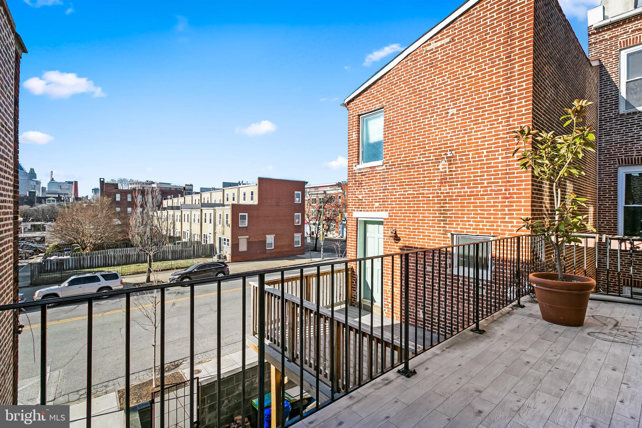 WASHINGTON HILL - Residential