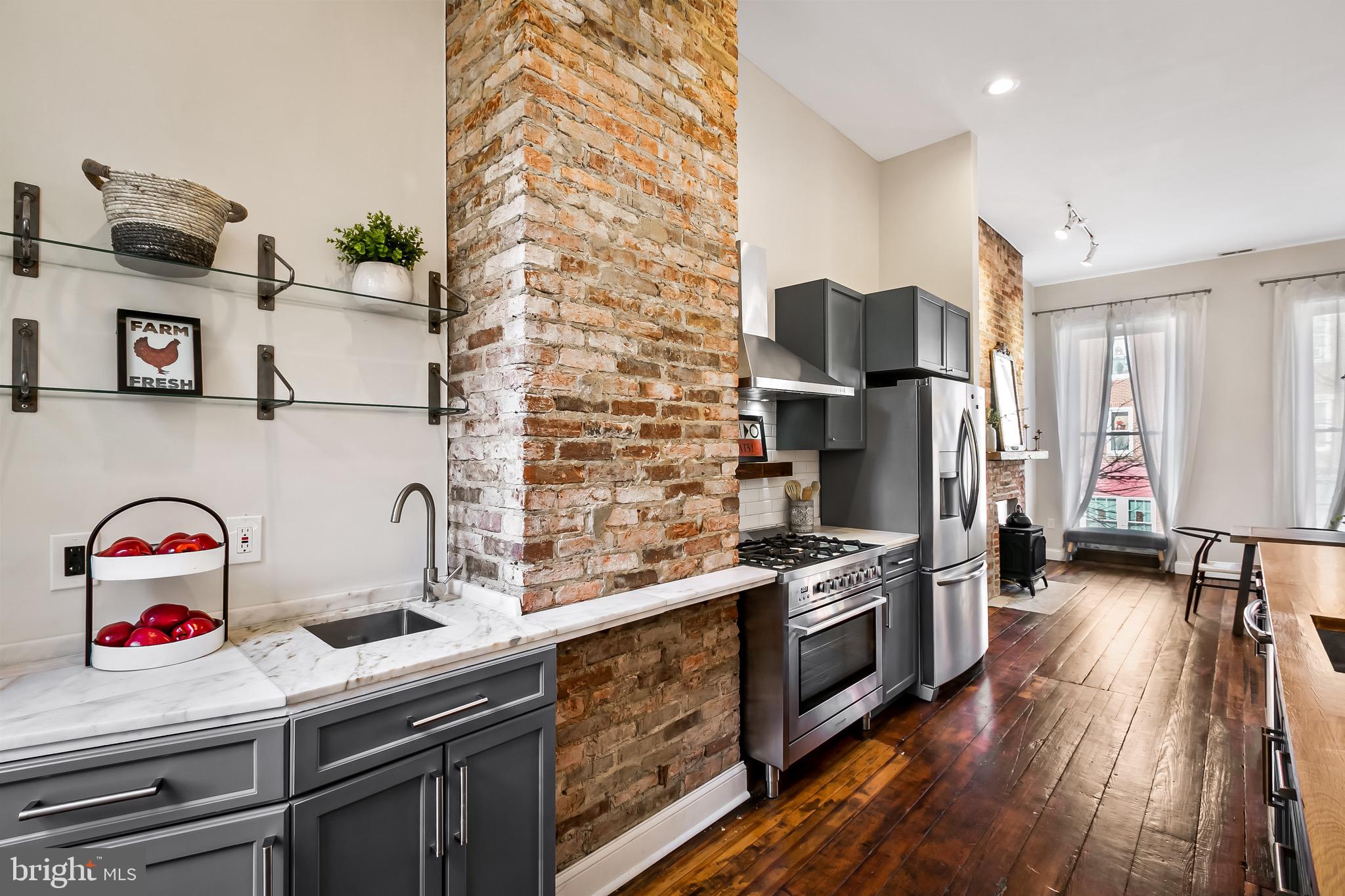 WASHINGTON HILL - Residential