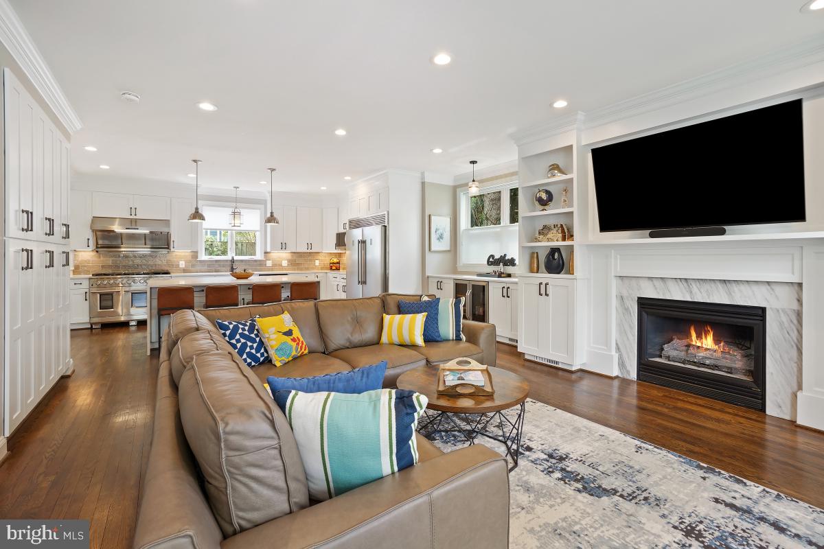 AYRLAWN - Residential