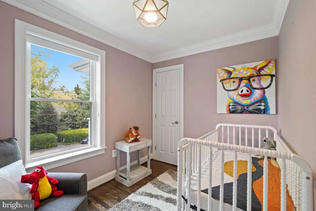 AYRLAWN - Residential