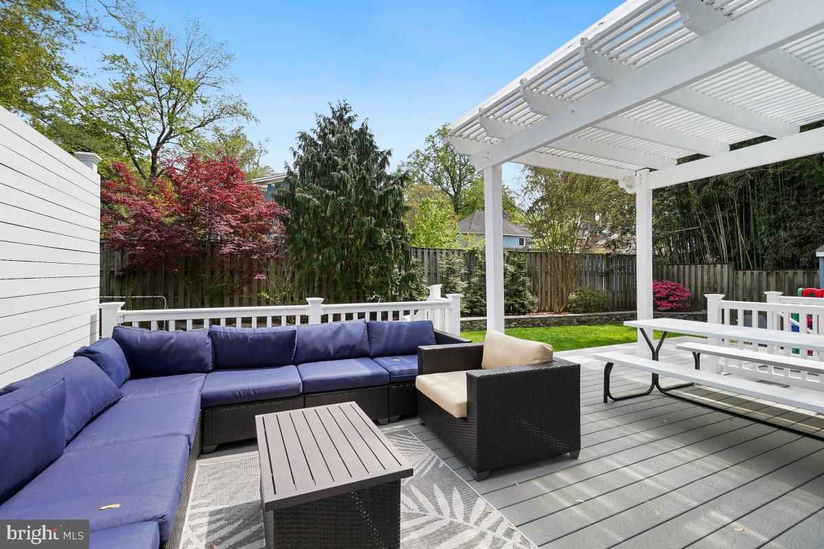 AYRLAWN - Residential