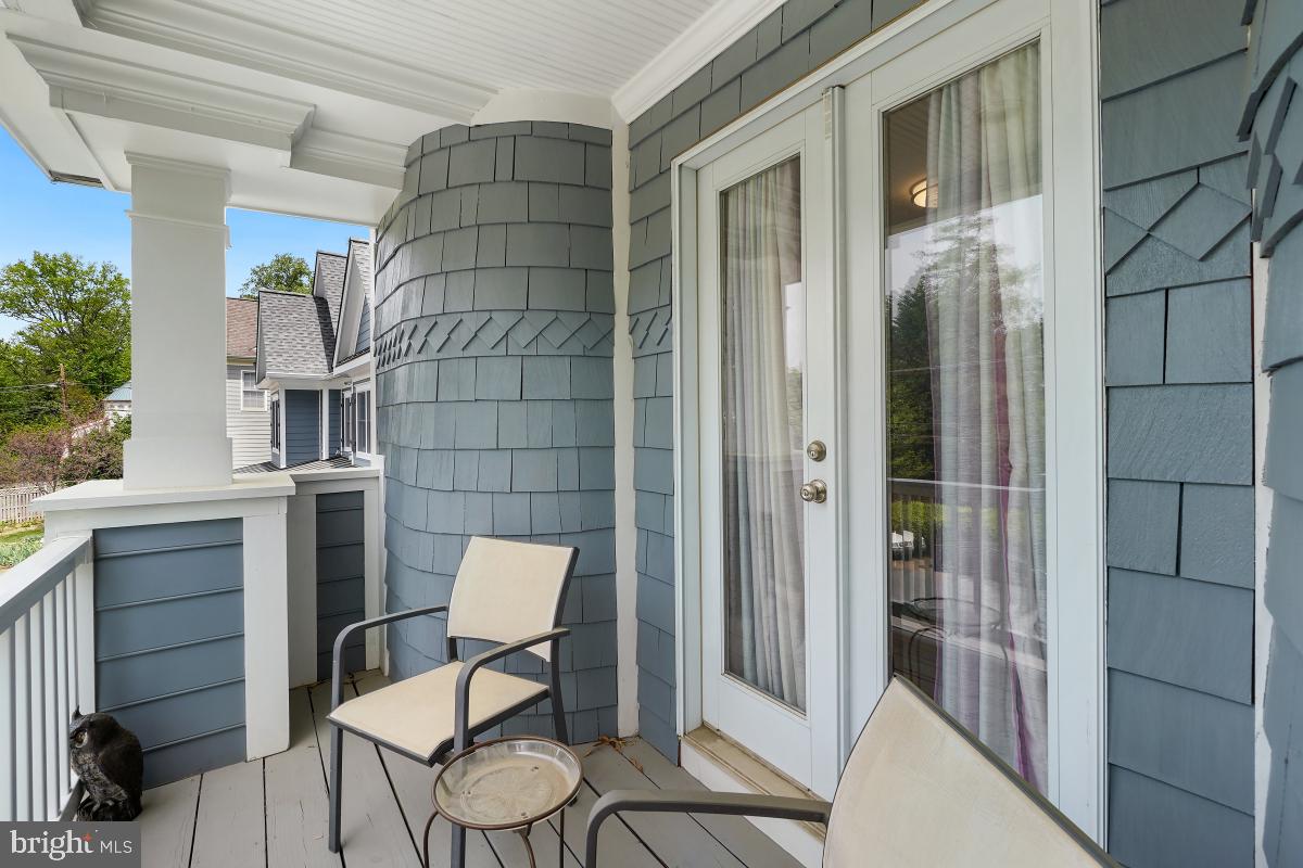 AYRLAWN - Residential