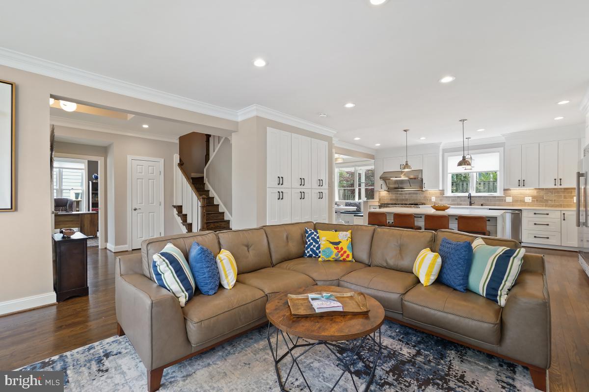 AYRLAWN - Residential