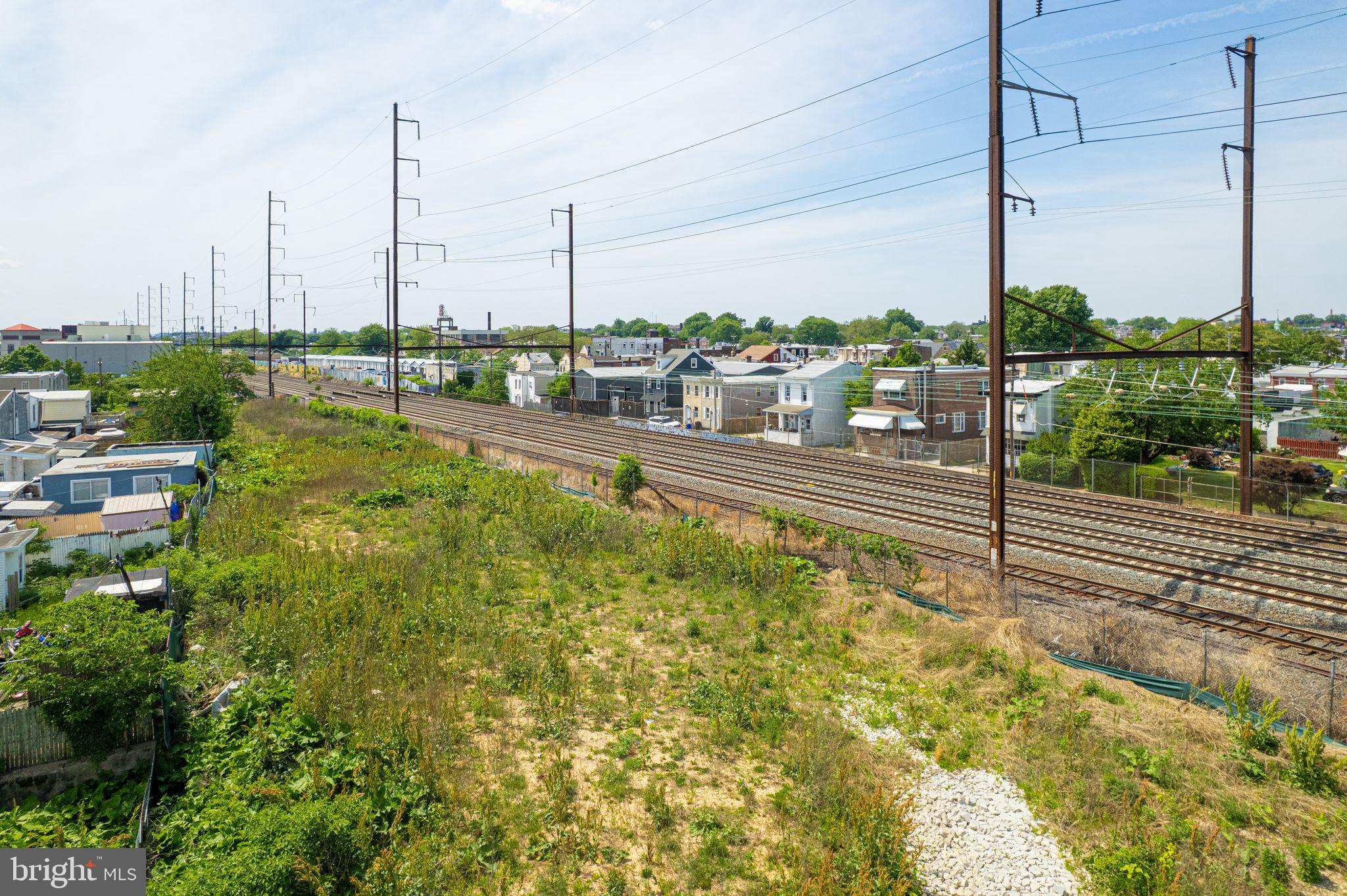 FRANKFORD - Commercial Sale