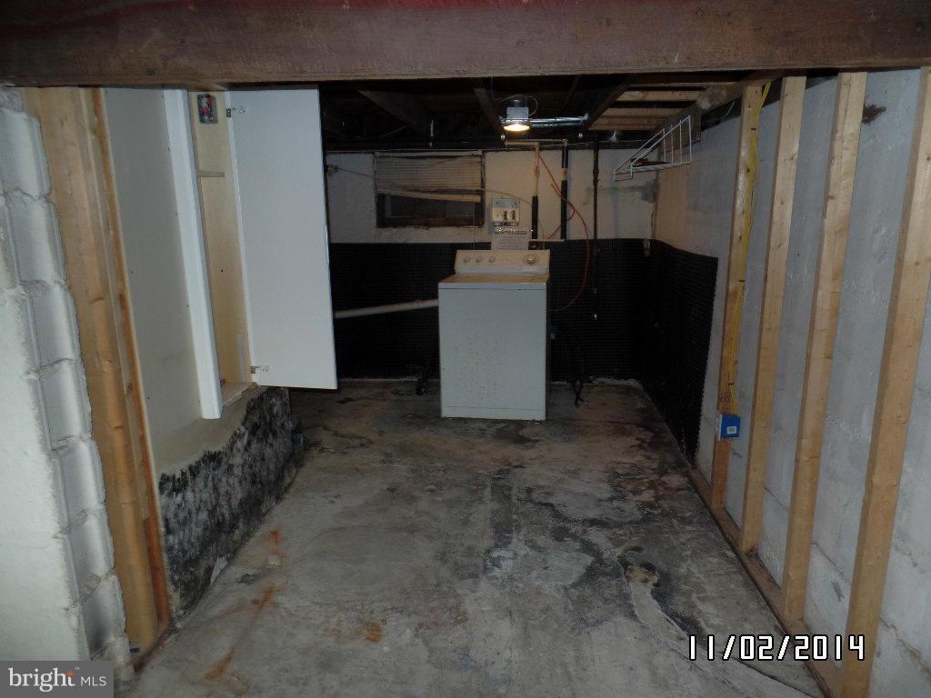 CATONSVILLE MANOR - Residential