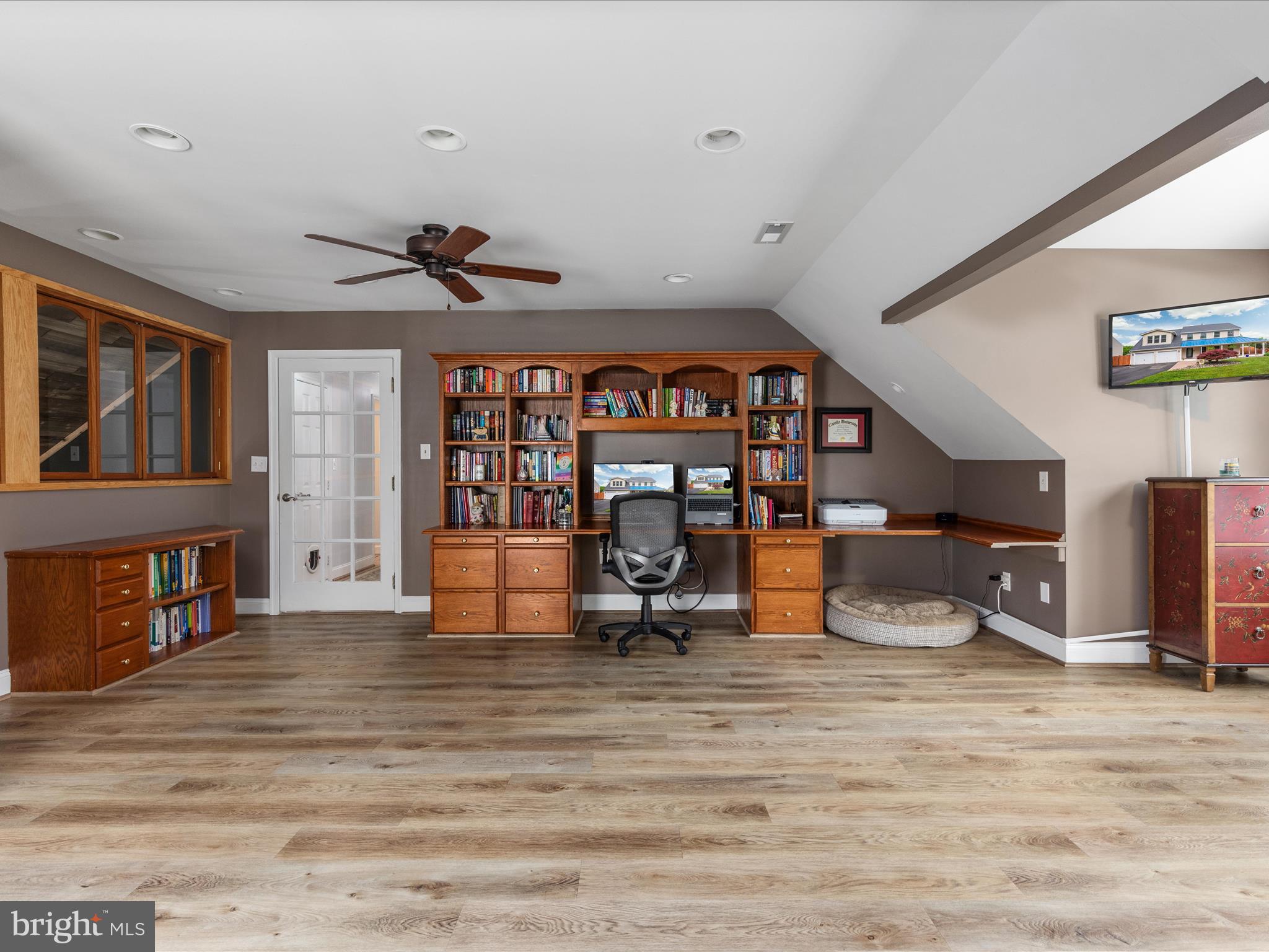 SUNNYBROOK ESTATES - Residential