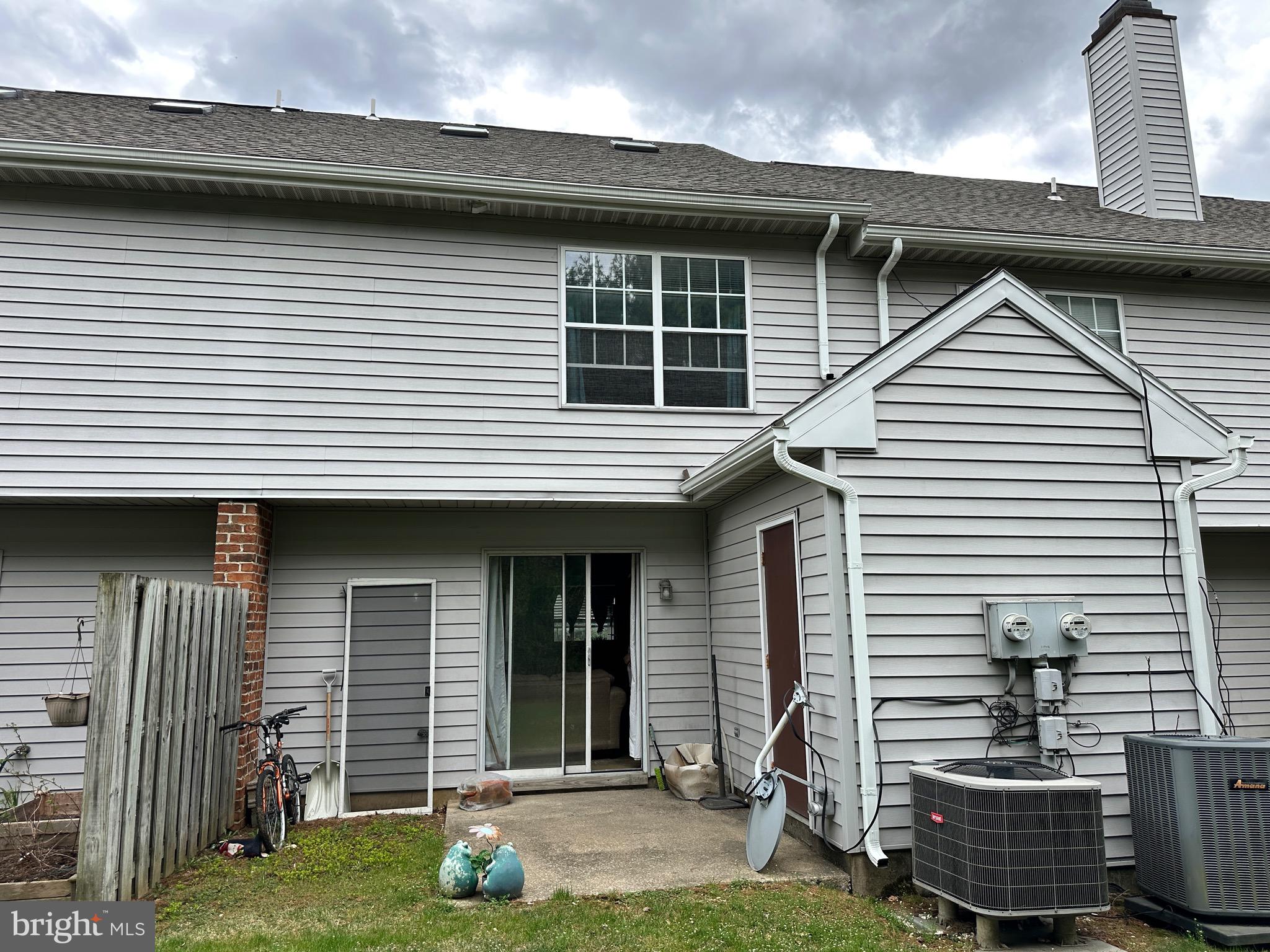 GRANDVIEW CHASE - Residential